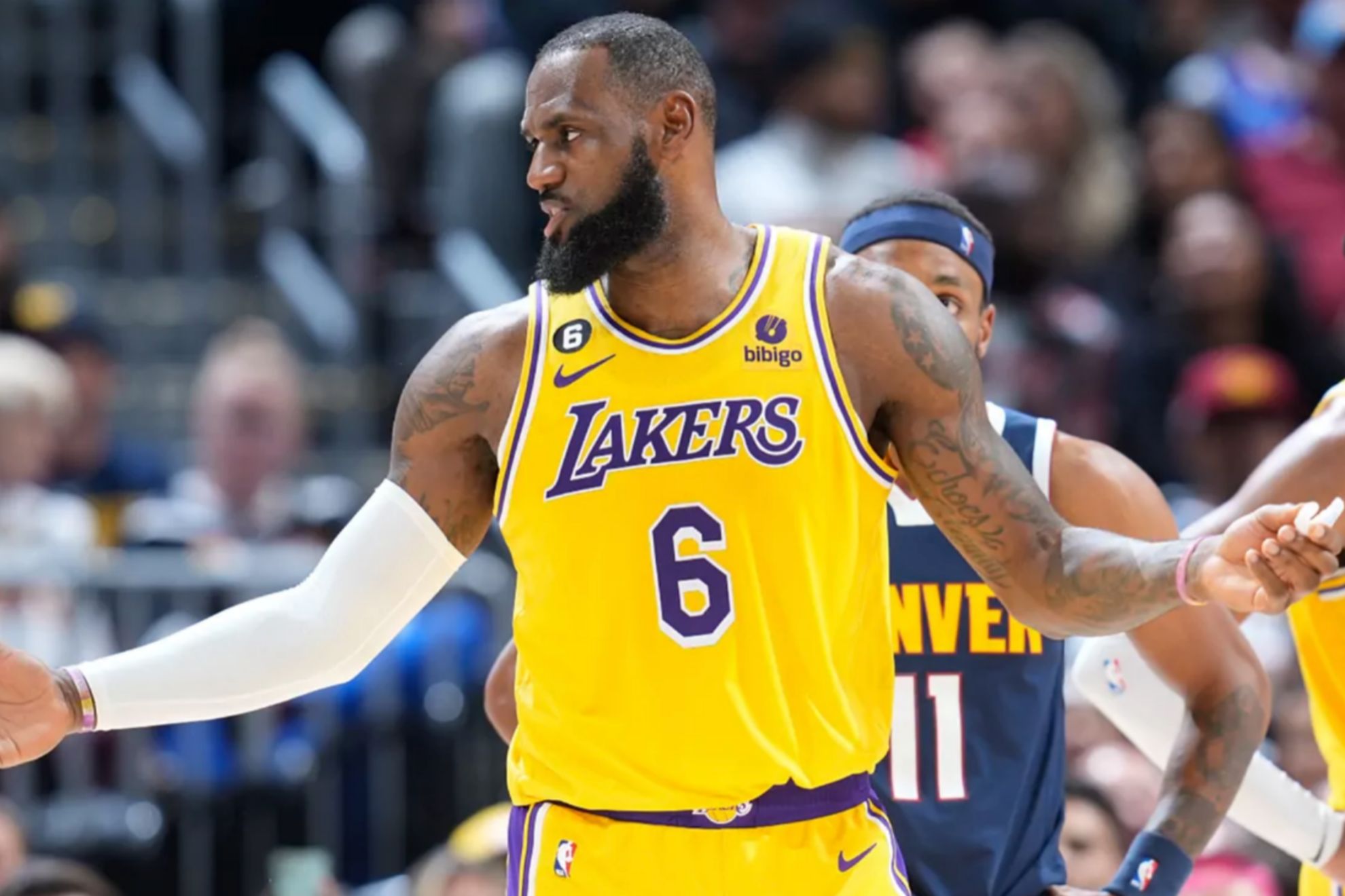LA Lakers lose LeBron James in the middle of a crisis