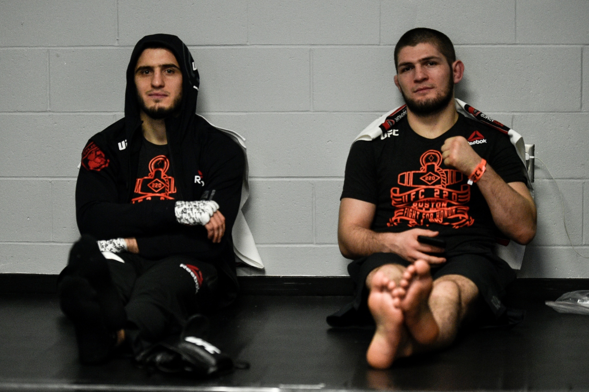 Makhachev y Khabib, durante una de las veladas de UFC.