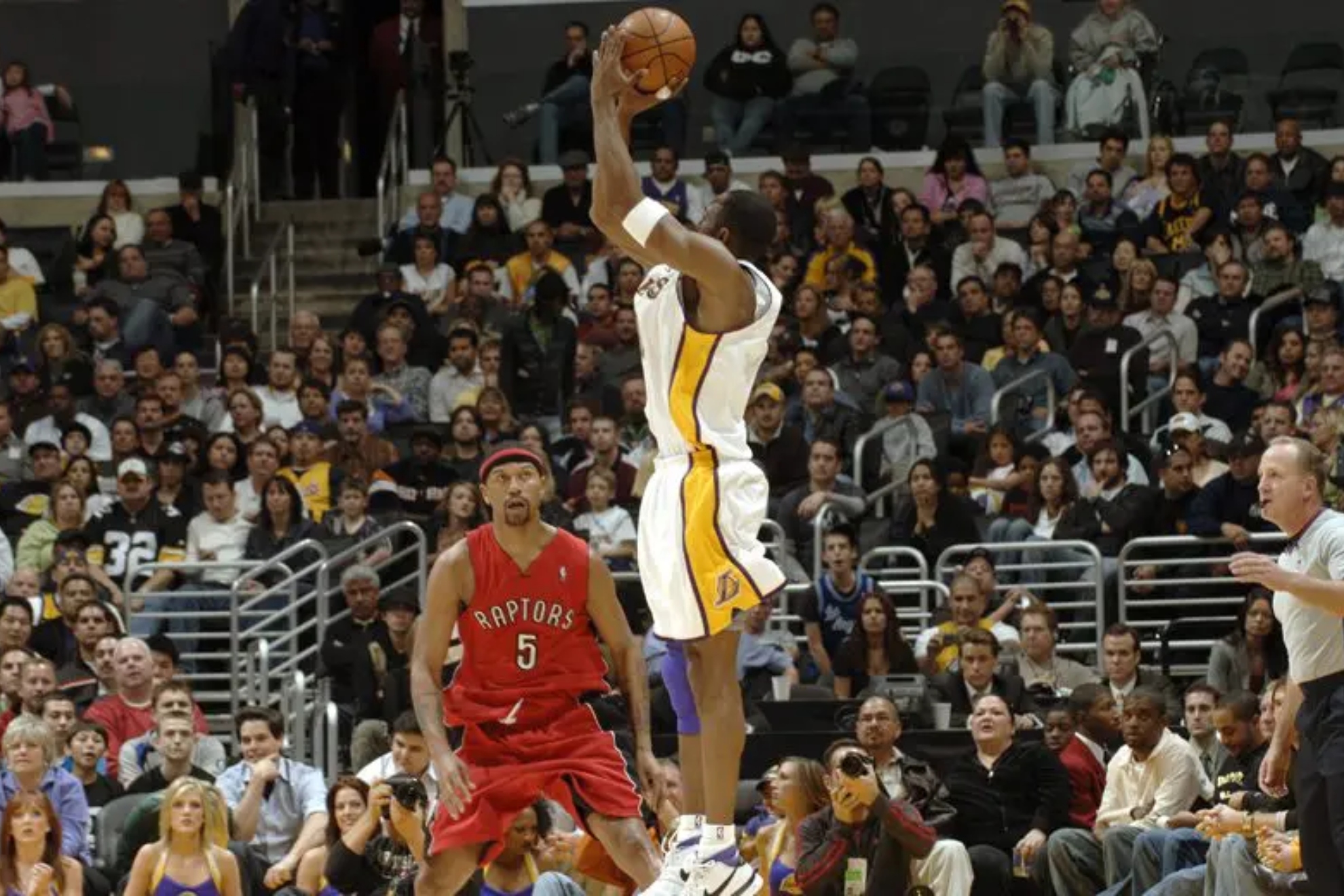 The Untold Story Of Kobe Bryant s 81 Points I Sat Him Down So He 
