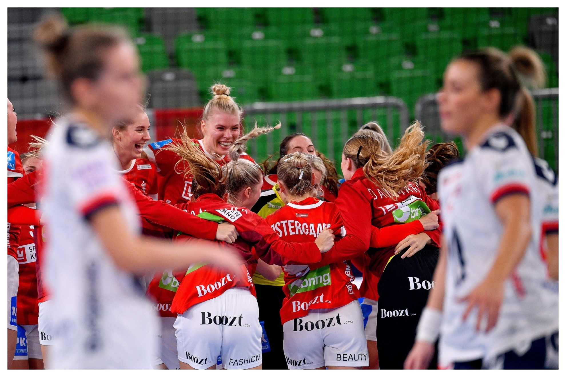Las jugadoras danesas celebran su victoria ante Noruega /