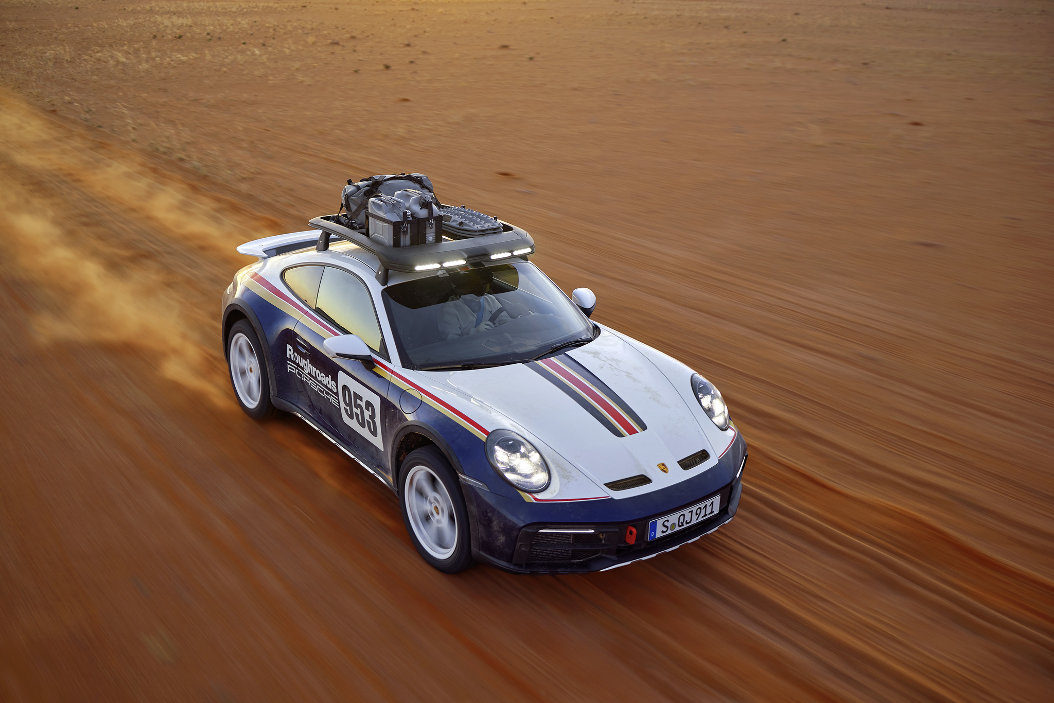 Porsche 911 Dakar - SUV - Carrera - Automobility LA - todocamino - Rally Dakar