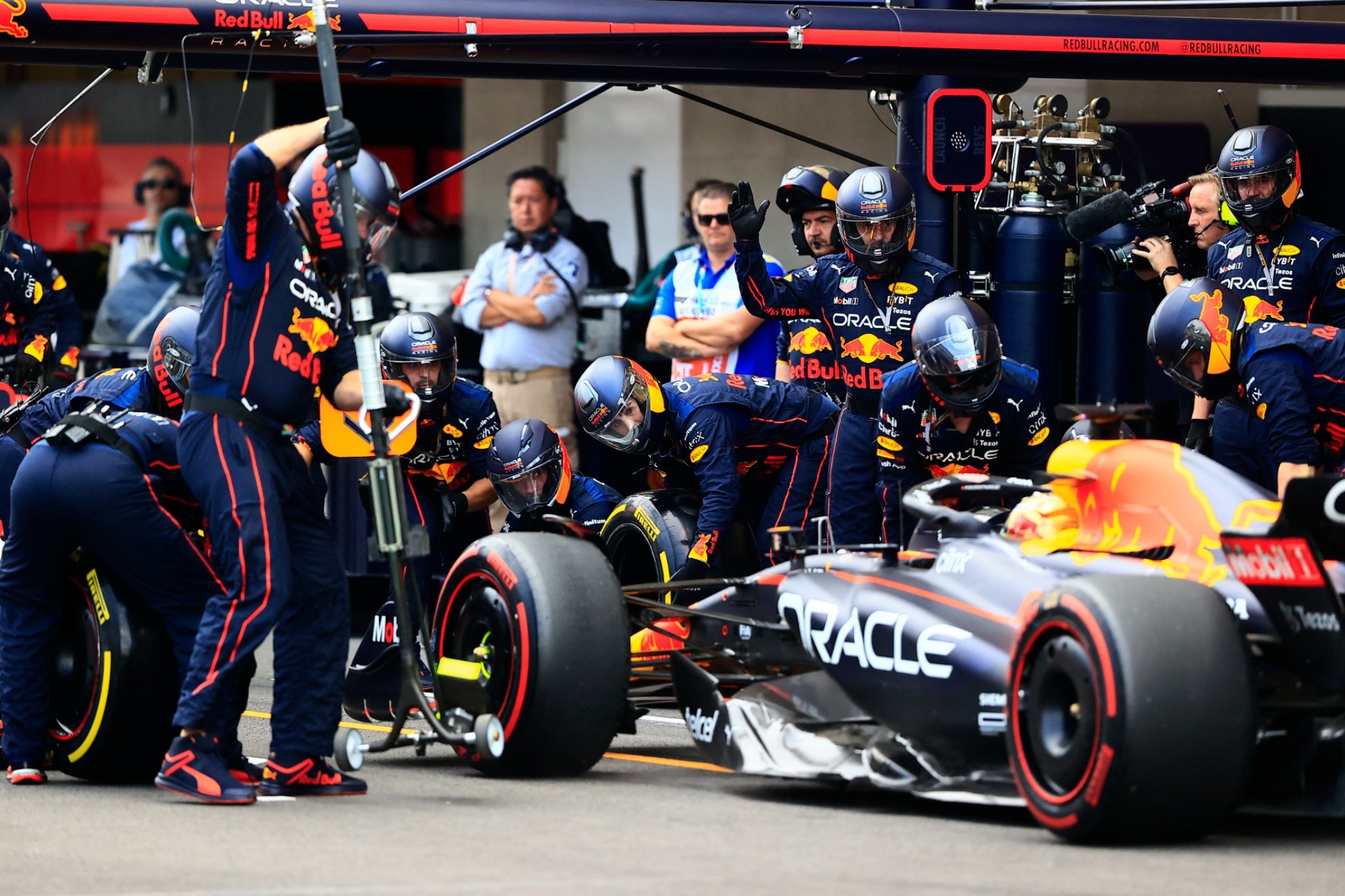 Red Bull gana el premio a las paradas en boxes más rápidas del año | Reuters
