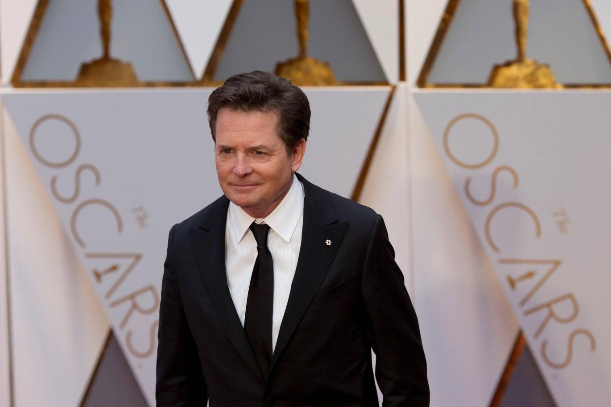 Michael J. Fox receives honorary Oscar for his fight against Parkinson's disease