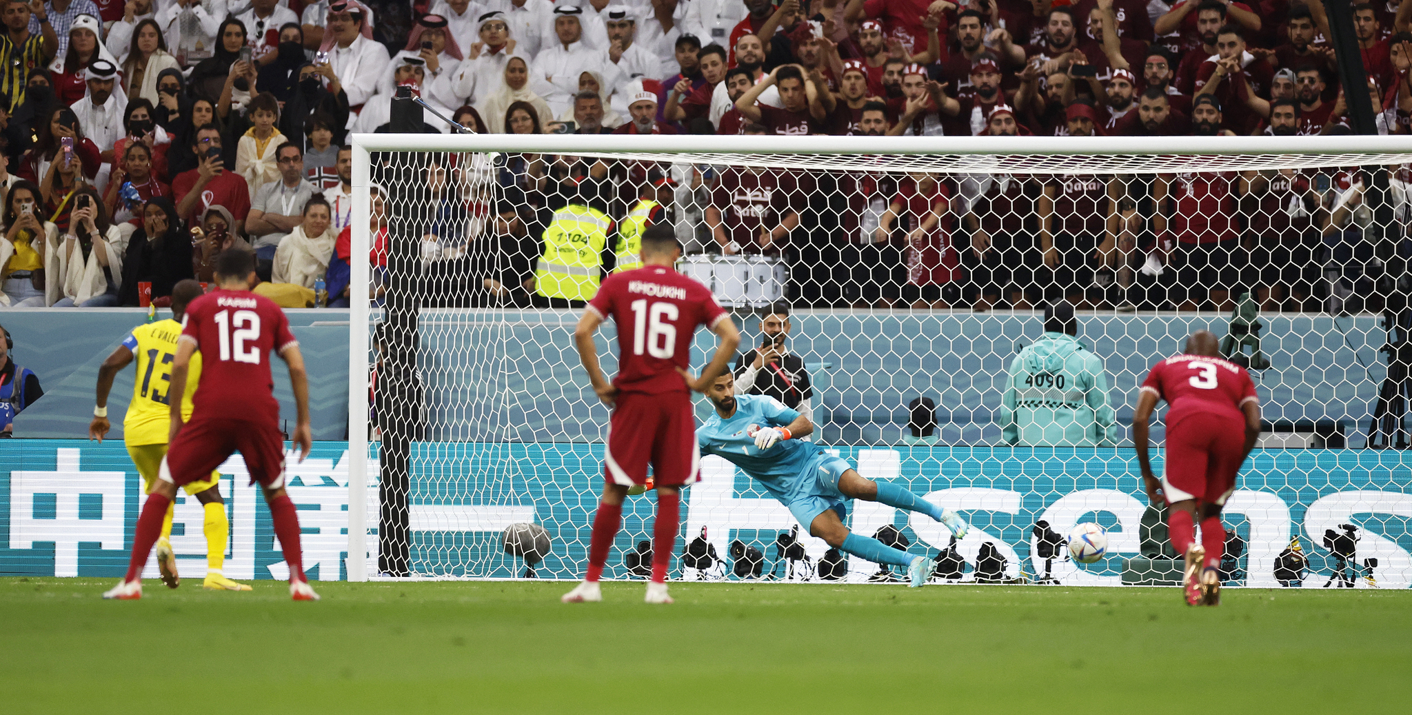 Penalti de Valencia frente a Qatar