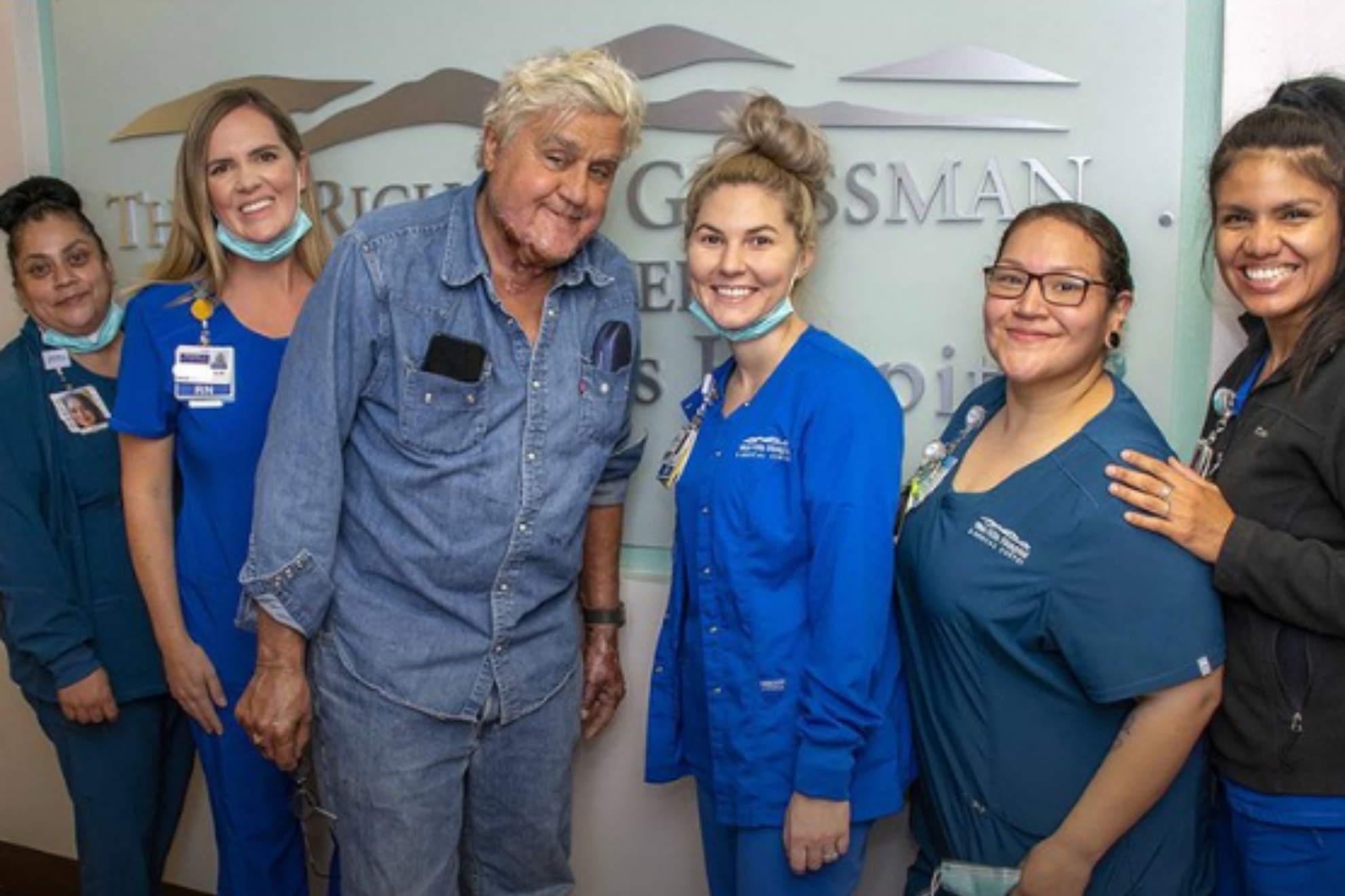Jay Leno reveals his face leaving the hospital and gets photographed for the first time after his burn scare