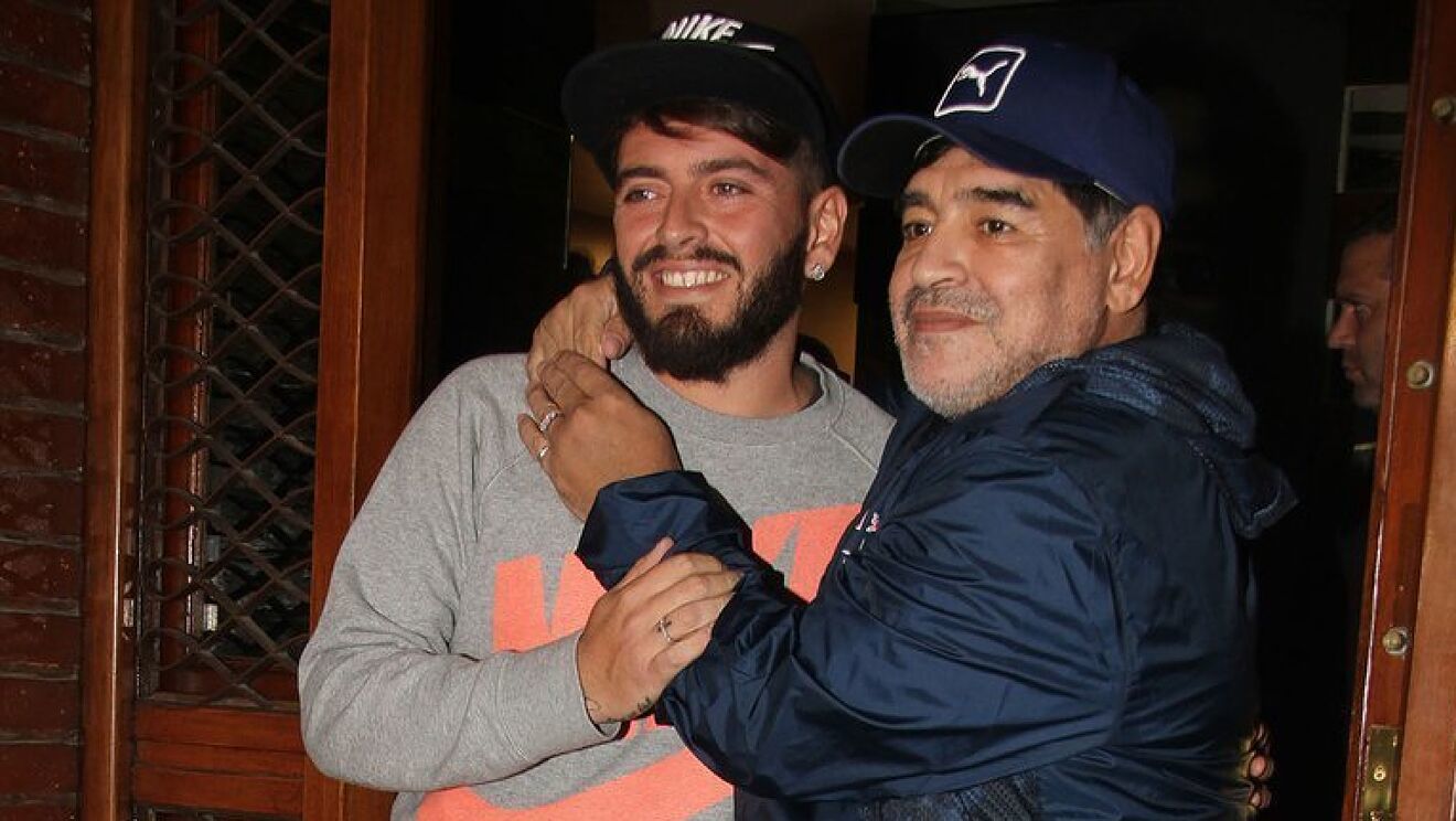 El hijo de Maradona, decepcionado con Messi: "La comparación entre él y mi padre la hacen los que no entienden de fútbol"