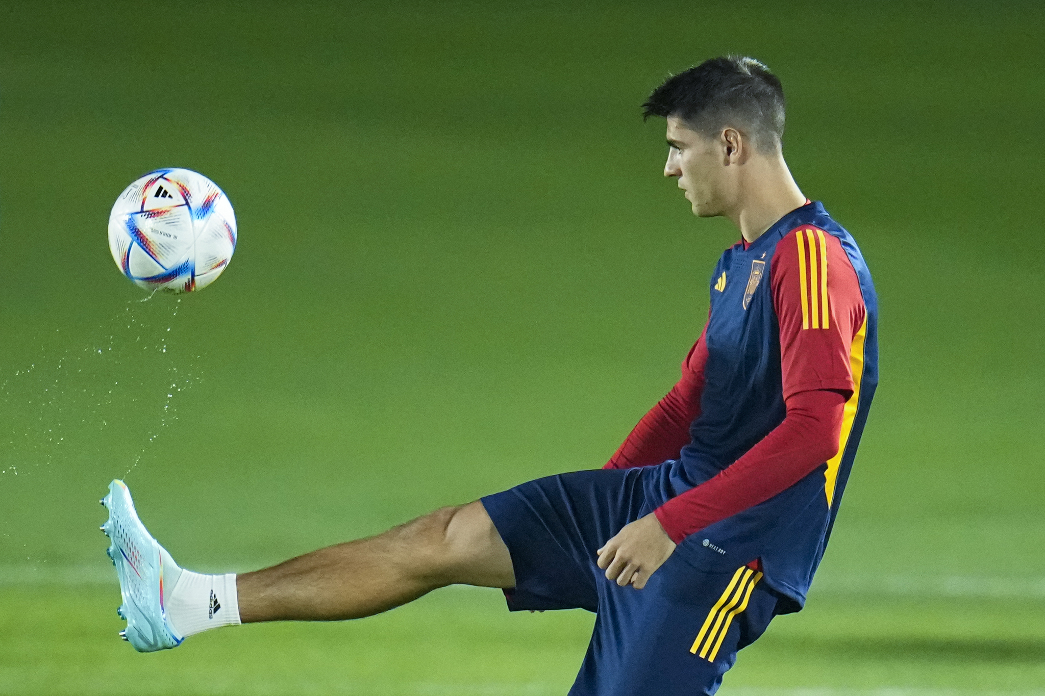 Spain's Alvaro lt;HIT gt;Morata lt;/HIT gt; works out during a training session at Qatar University, in Doha, Qatar, Tuesday, Nov. 22, 2022. Spain will play its first match in Group E in the World Cup against Costa Rica on Nov. 23. (AP Photo/Julio Cortez)
