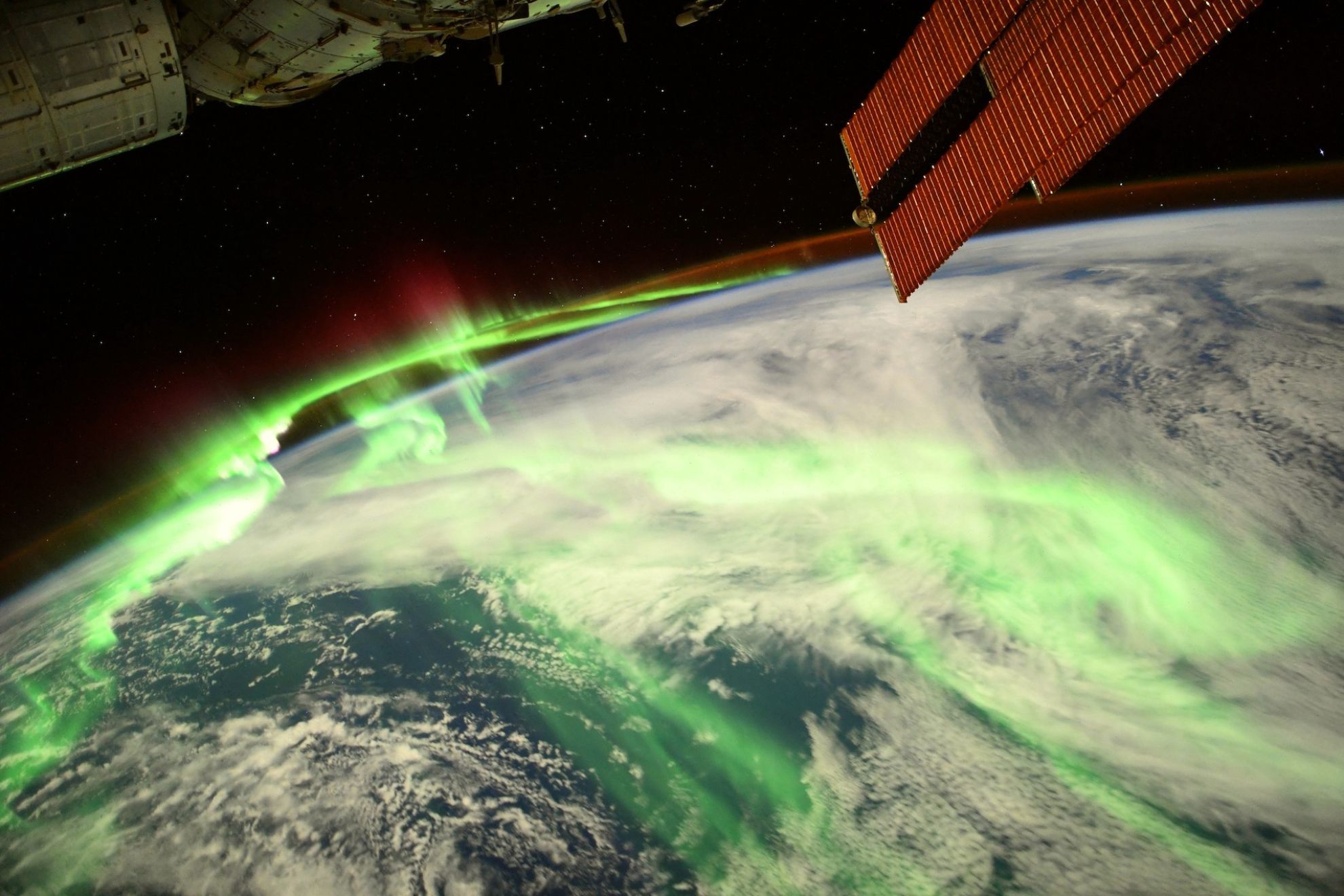 La NASA manda dos cohetes para descubrir el misterio de las auroras boreales