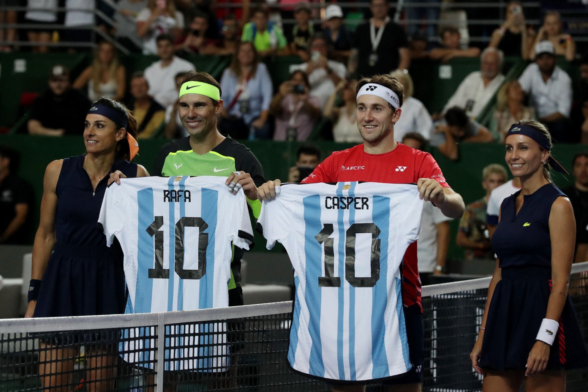 Noche espectacular en Argentina con Rafa Nadal y sus amigos | Reuters