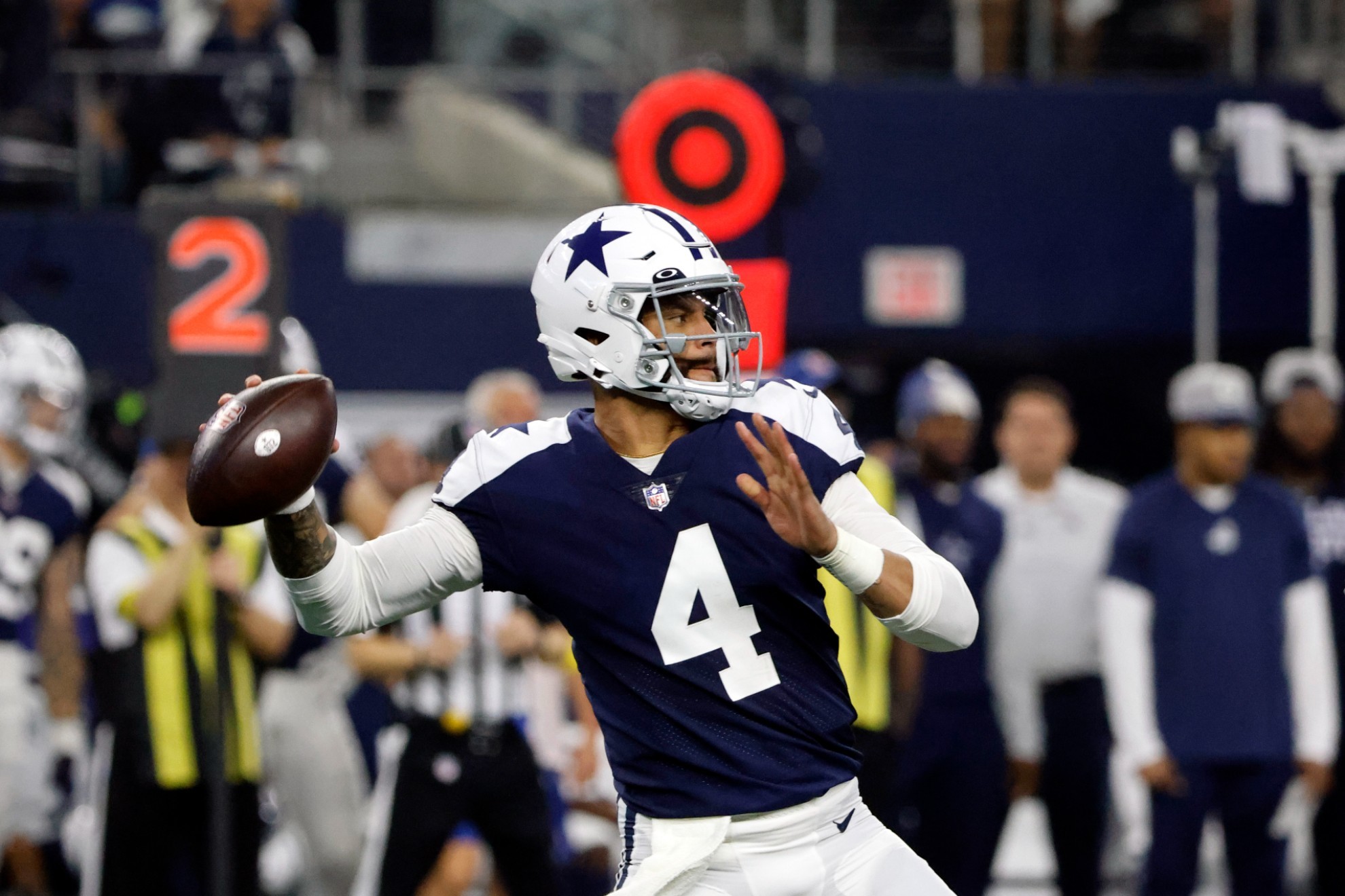 Dak Prescott slammed after Thanksgiving game for his self-absorbed cell  phone wallpaper