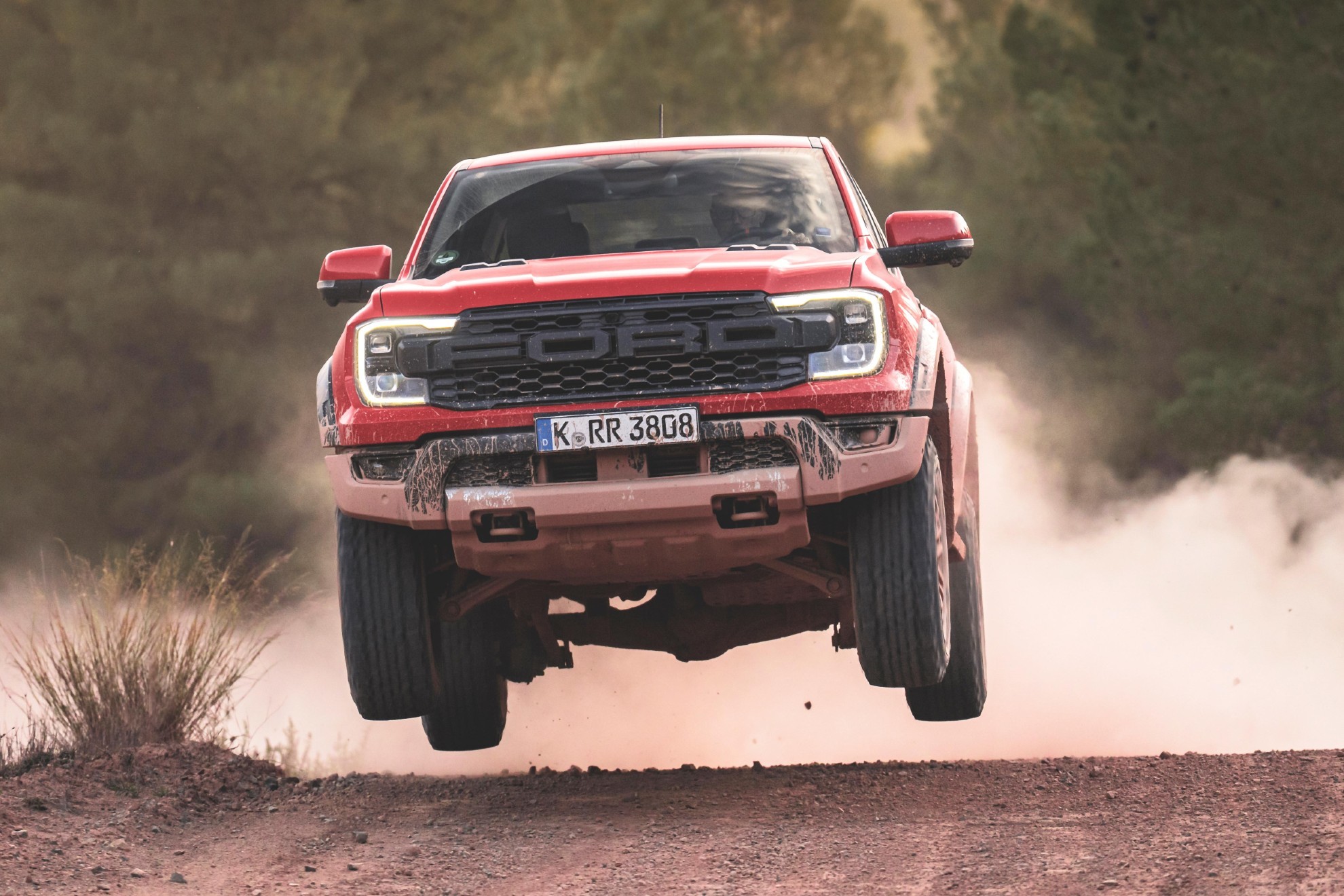 Ford Ranger Raptor: el rey de los pick-up vuelve a rugir (más fuerte) en Europa