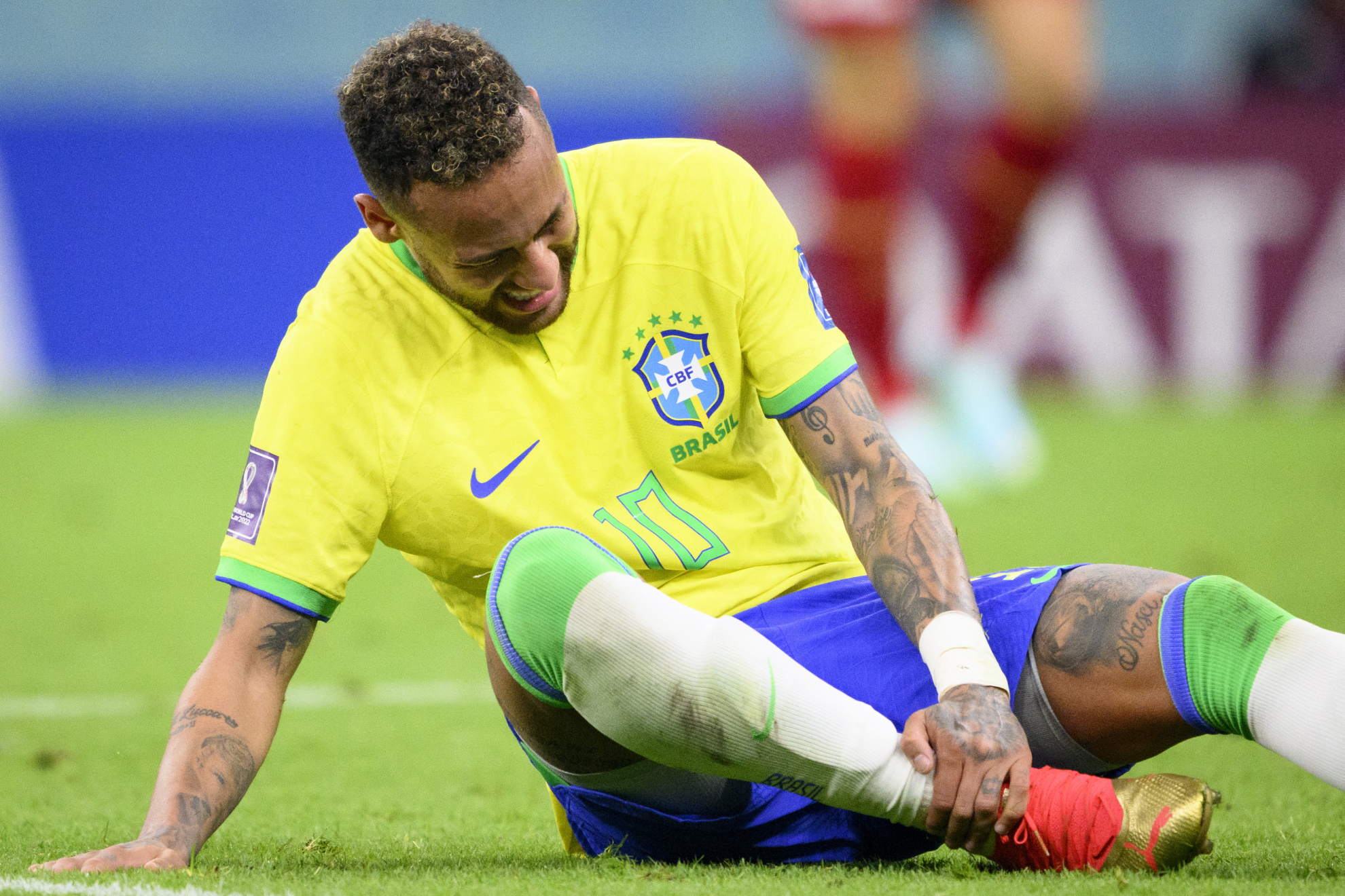 Neymar, tras caer lesionado