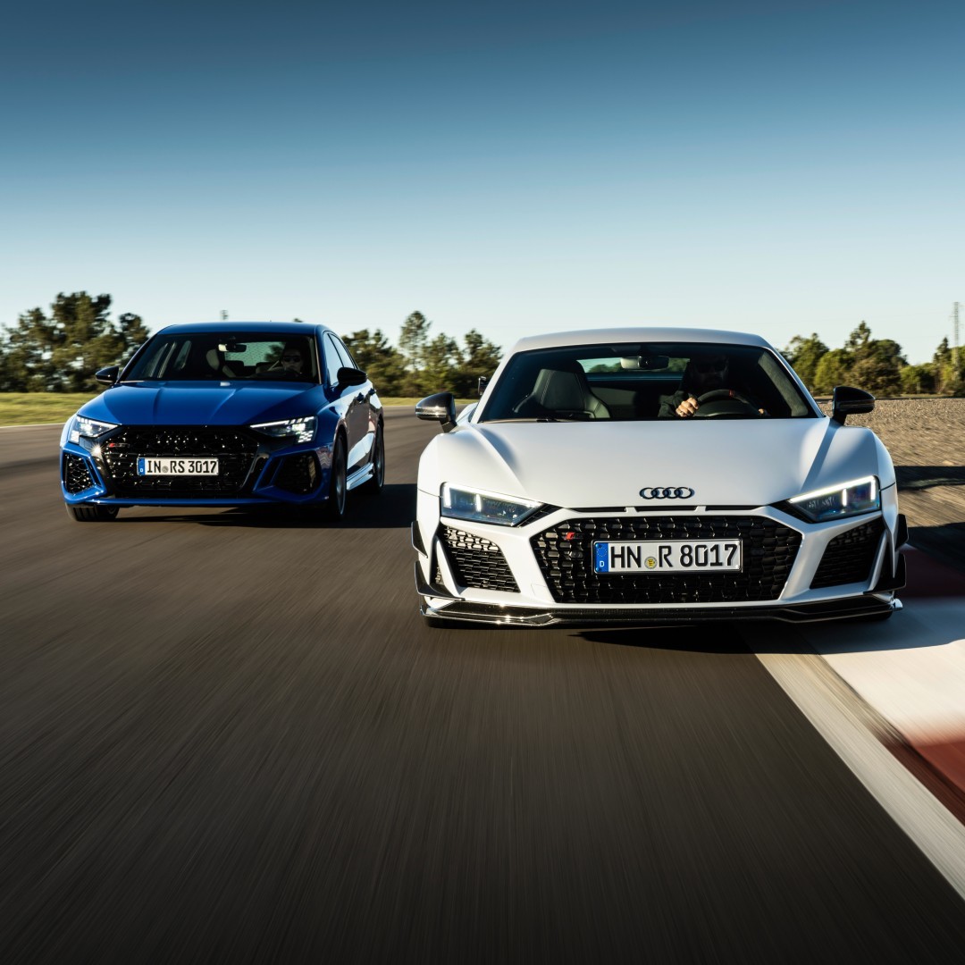Probamos el summum de Audi: el último V10 y un A3 de... ¡100.000 euros y 300 km/h!