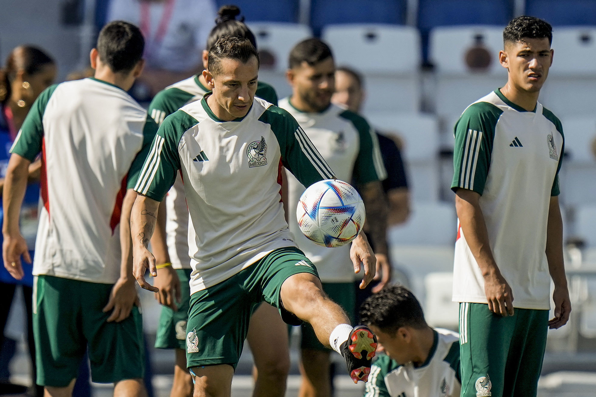 Andrés Guardado entrena con la selección mexicana. | AP