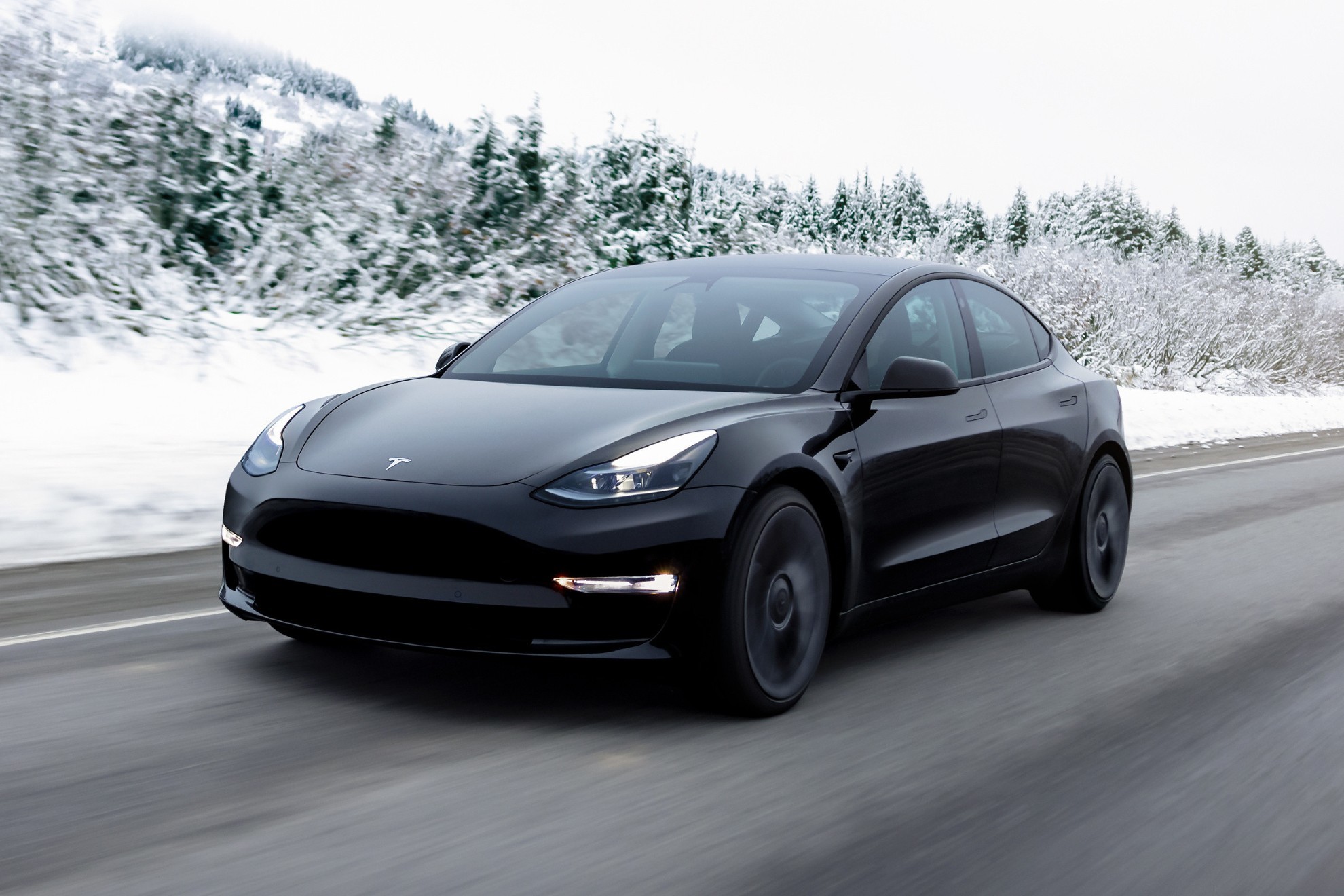 El Model 3, uno de los bastiones de Tesla, se renovará el año próximo.