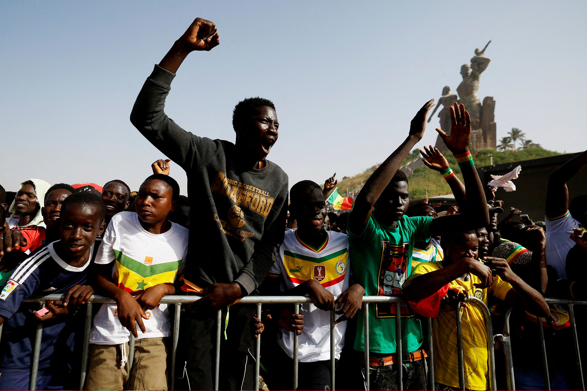 Senegal festeja el pase a octavos de final en Qatar 2022. | Reuters