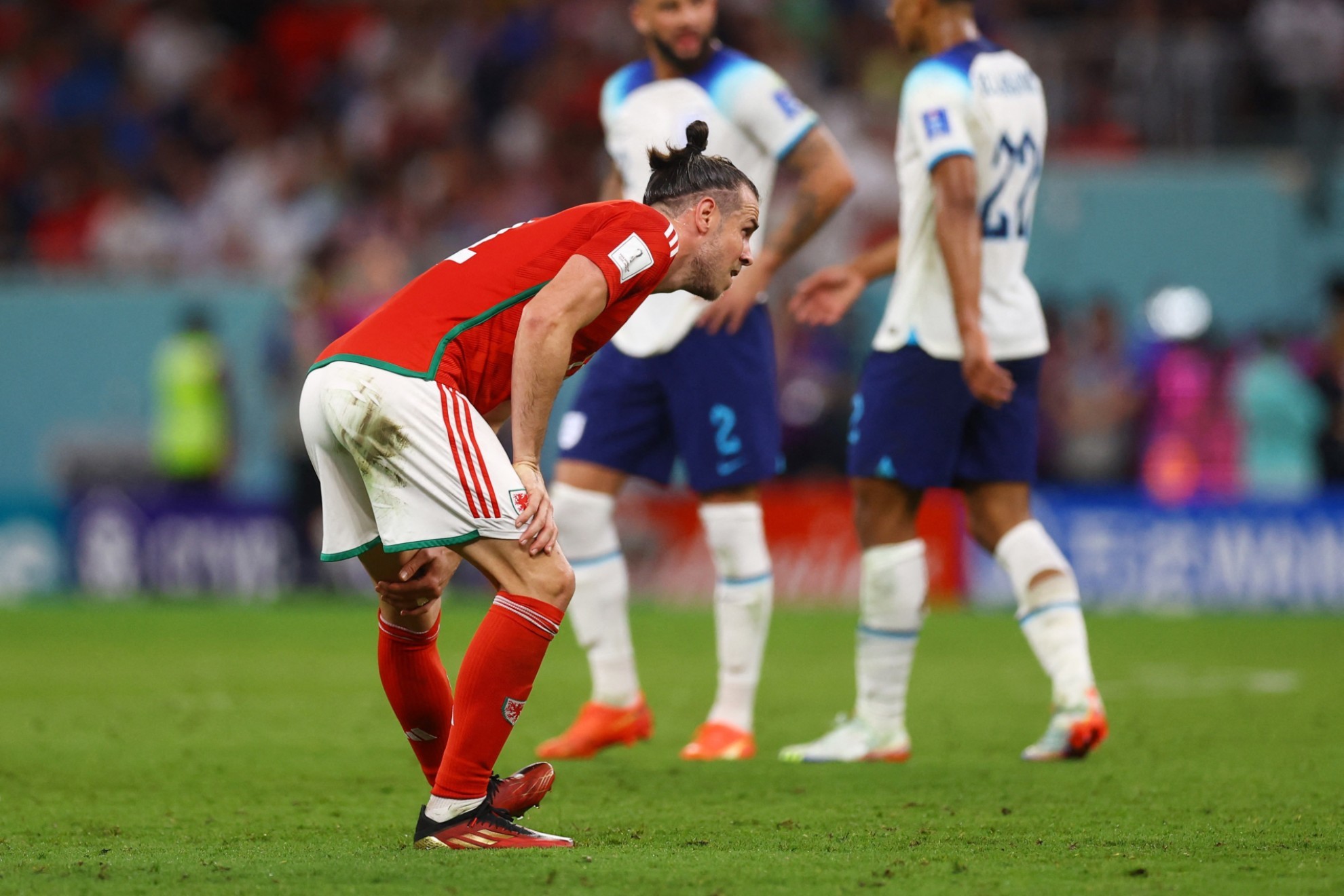 Gareth Bale sale lesionado de la goleada de Inglaterra ante Gales | Reuters