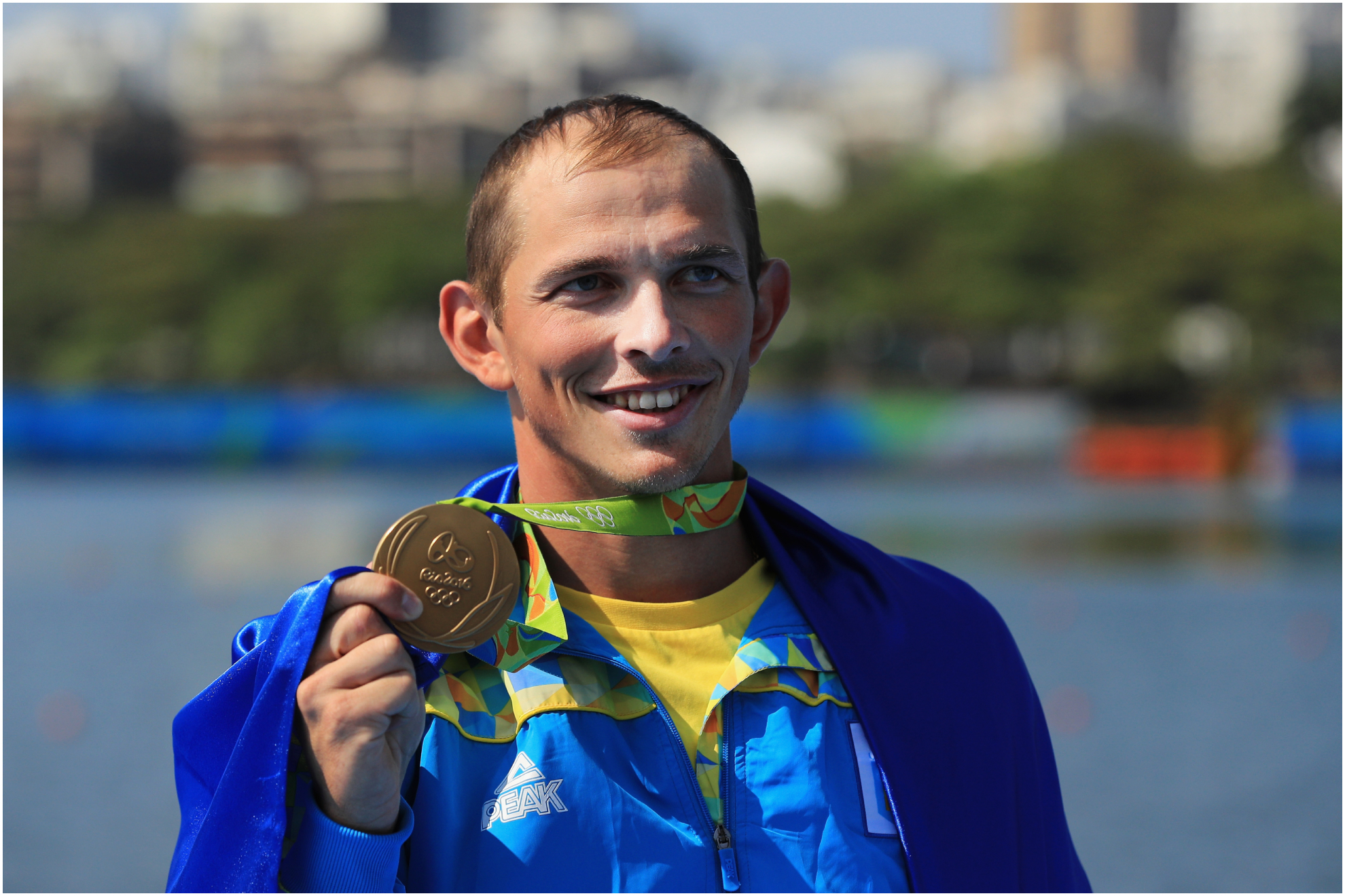 Yuri Cheban, con el oro logrado en los Juegos de Río.