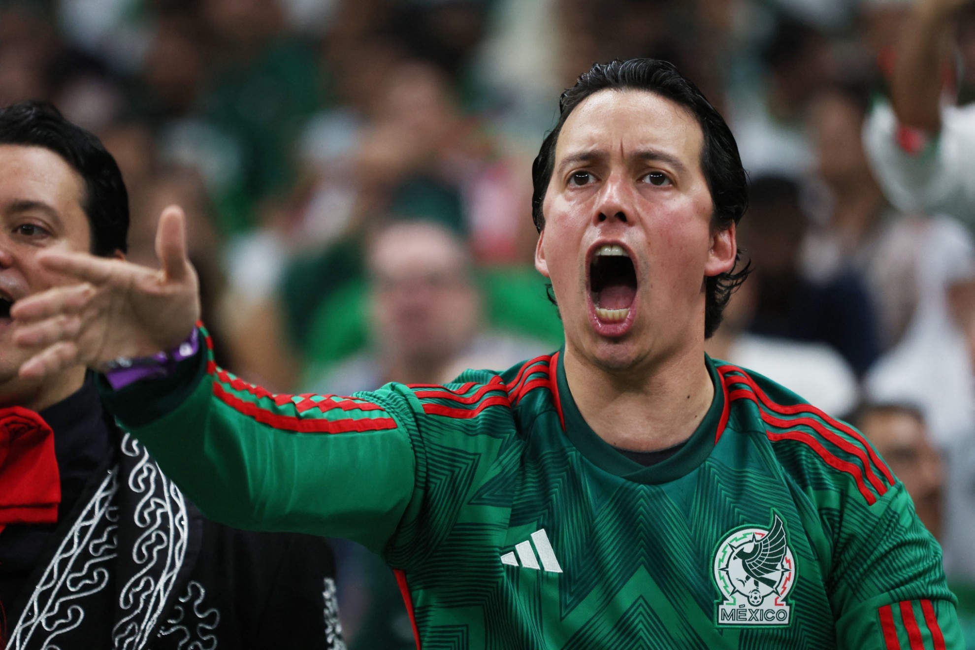 FIFA investiga a la afición mexicana por el grito homofóbico | Reuters