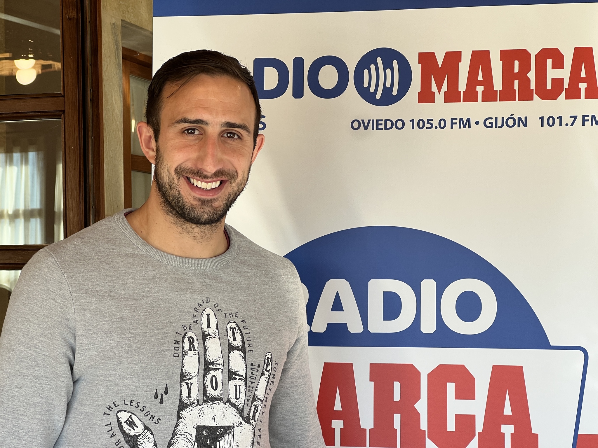 Cali Izquierdoz, en la entrevista en radio MARCA Asturias.