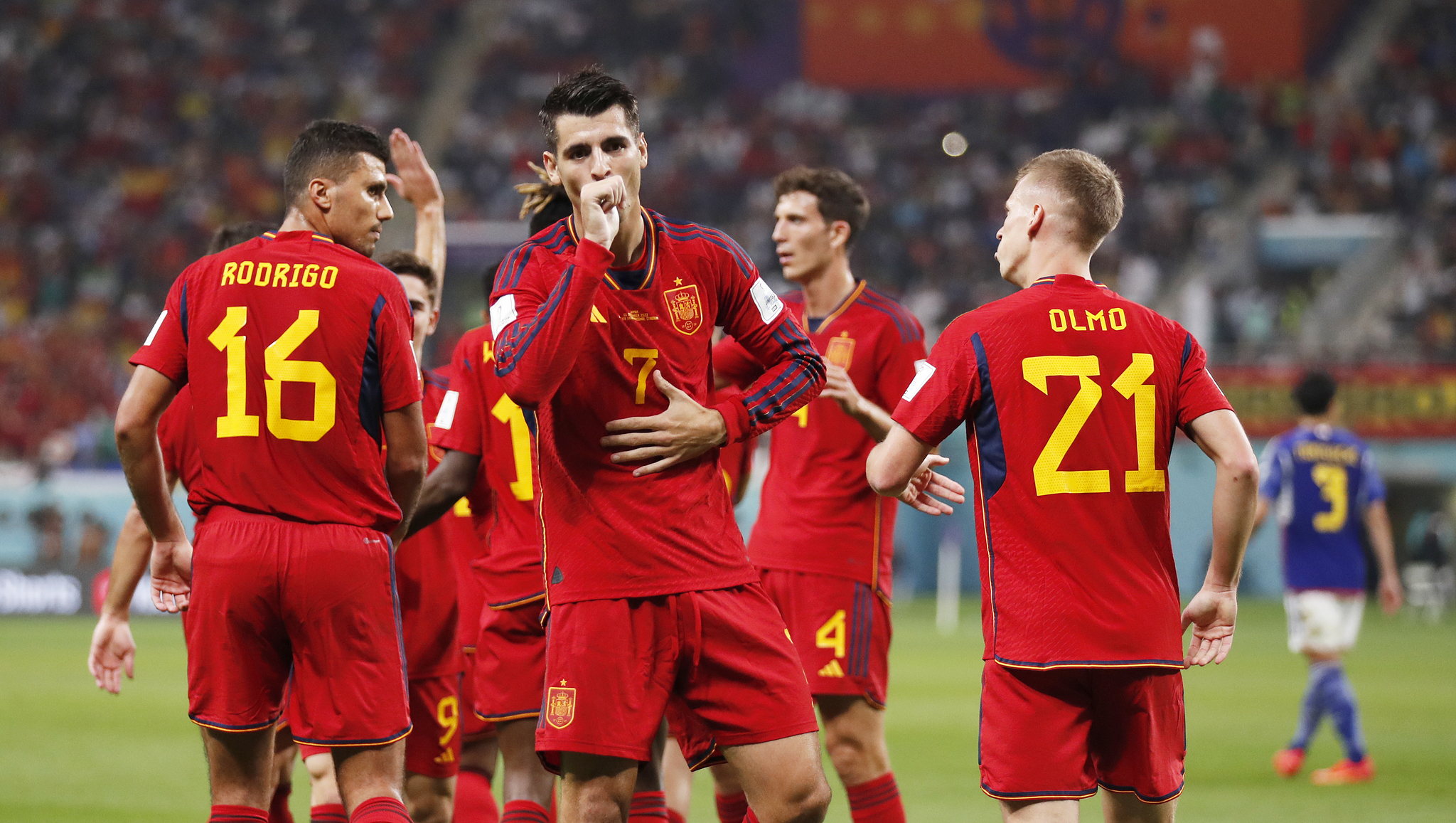 España roza la tragedia en Copa del Mundo tras derrota con Japón