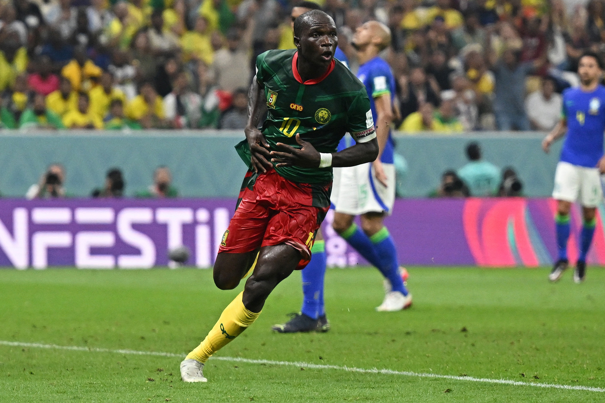 Camerún venció a un Brasil que salió con un cuadro alterno. | Reuters