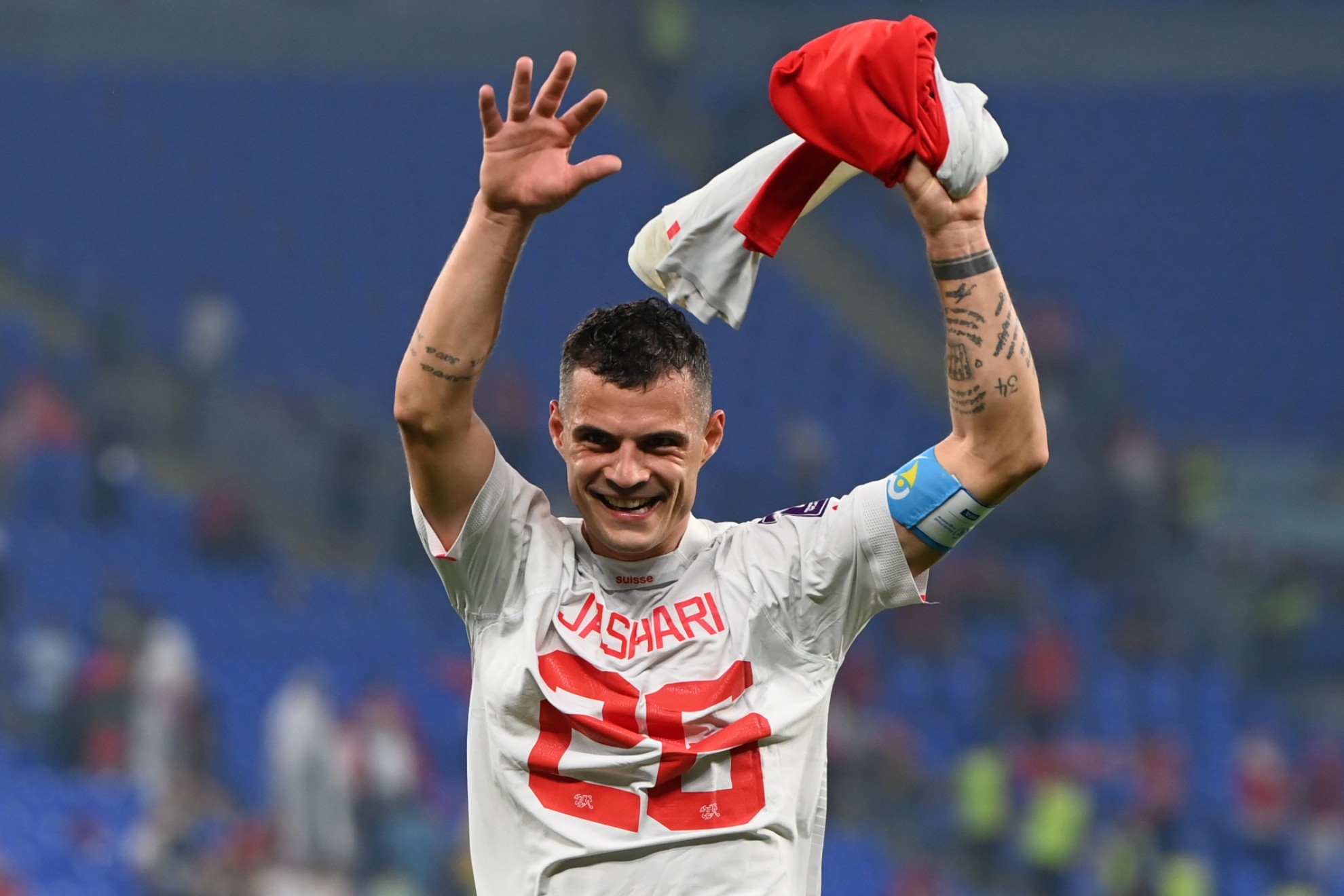ingesteld geschiedenis betalen World Cup 2022: Outcry in Serbia over Xhaka's provocative shirt | Marca