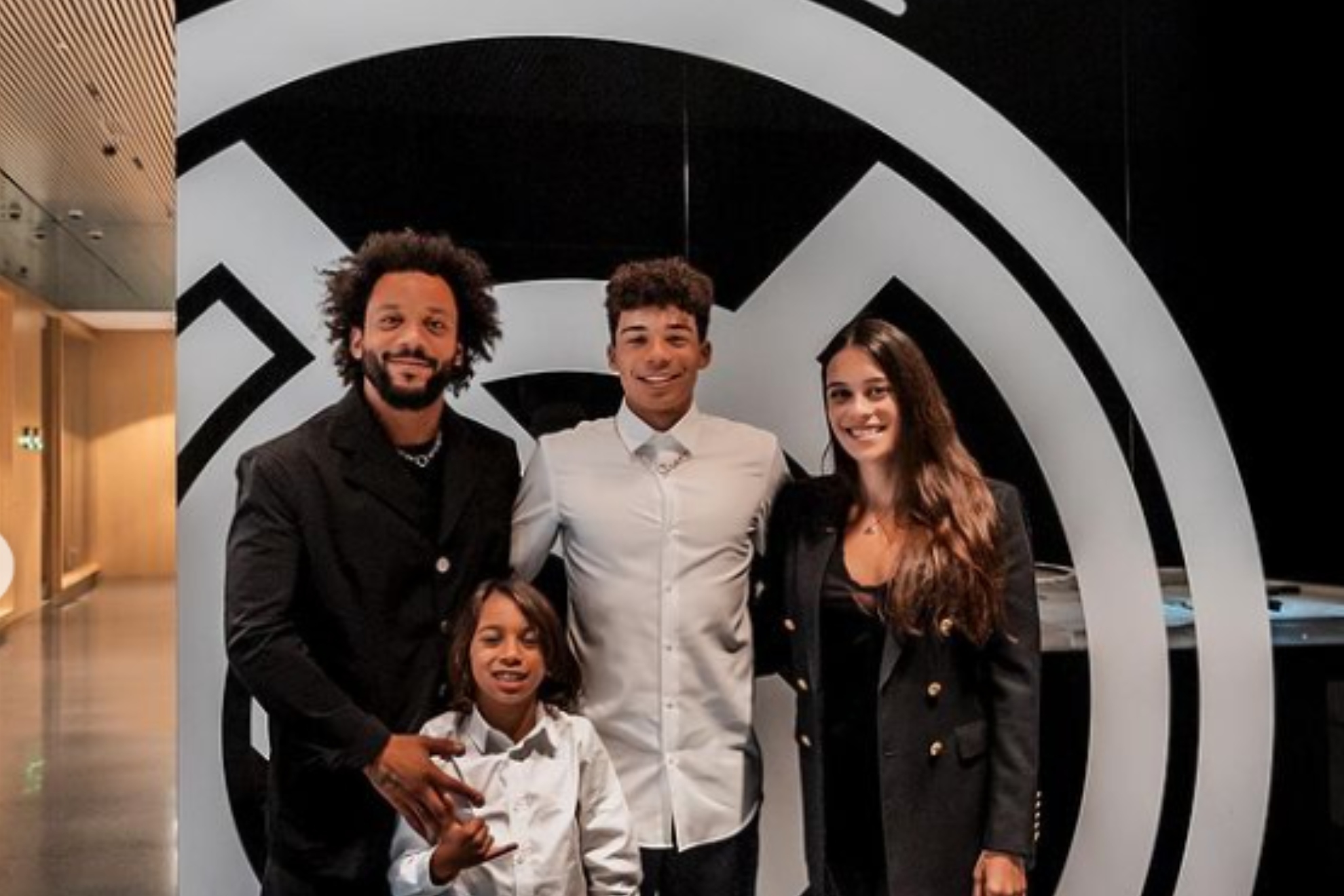 Enzo Alves, el hijo de Marcelo, firma su primer contrato con el Real Madrid thumbnail