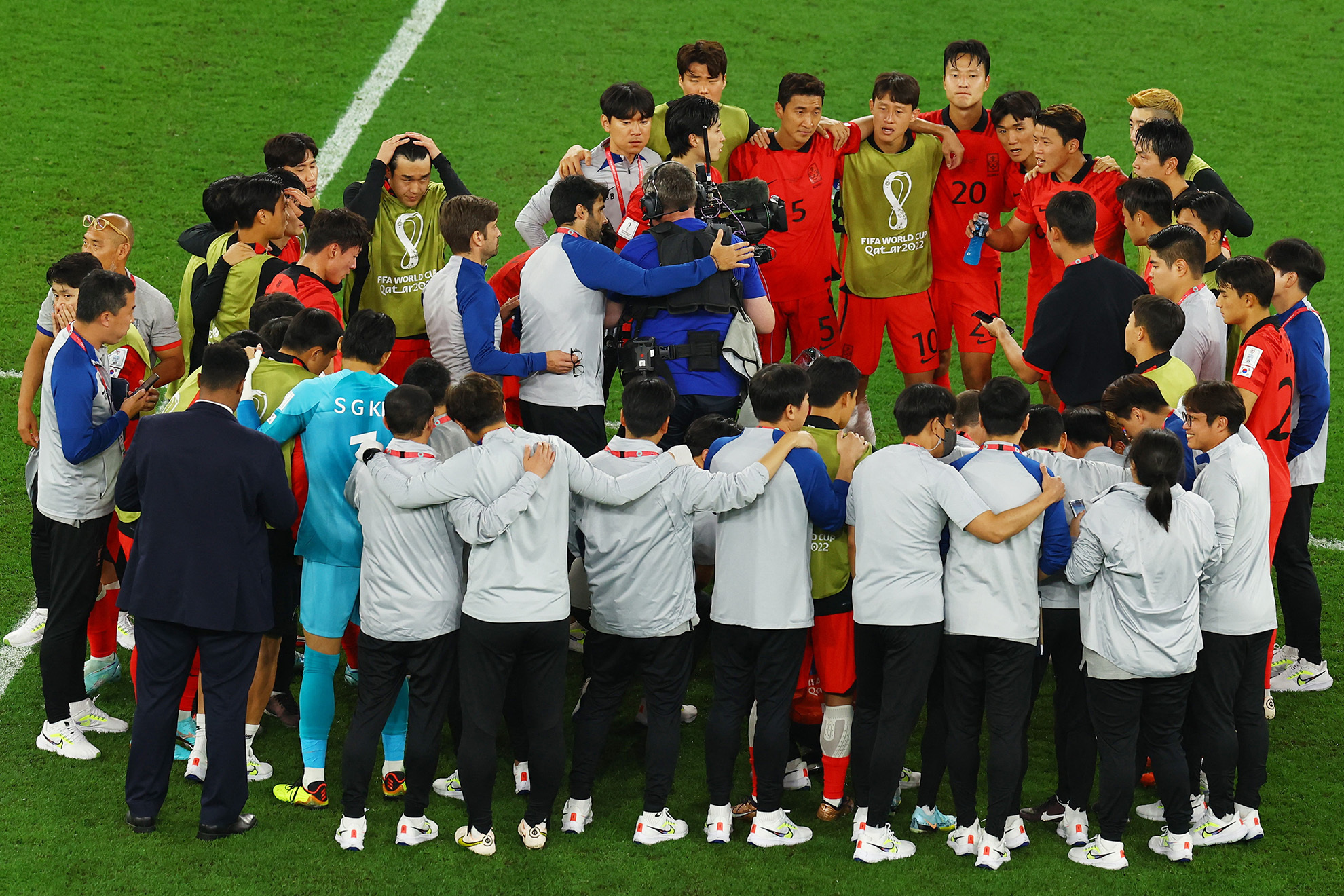 Con un gol de Urruguay, Corea del Sur quedaba fuera. | Reuters