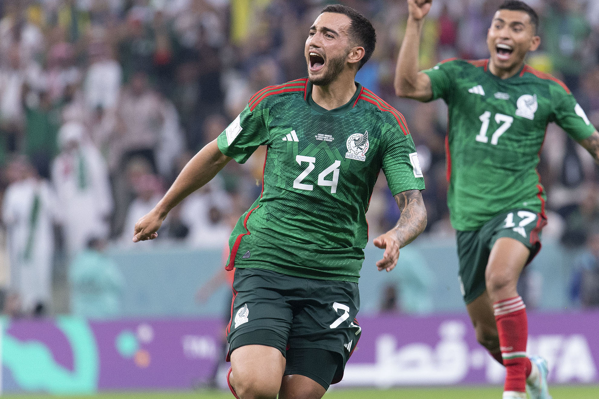 Luis Chávez tras el gol con la selección mexicana. Imago 7