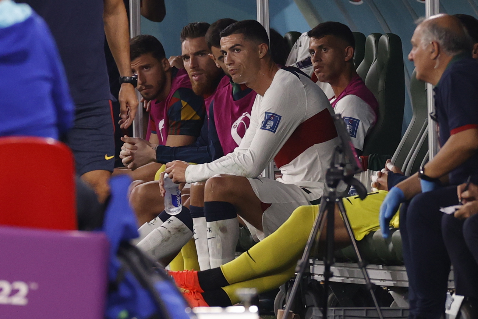 Doha (Qatar), 02/12/2022.-  lt;HIT gt;Cristiano lt;/HIT gt;  lt;HIT gt;Ronaldo lt;/HIT gt; of Portugal sits on the pitch after being substituted during the FIFA World Cup 2022 group H soccer match between South Korea and Portugal at Education City Stadium in Doha, Qatar, 02 December 2022. (Mundial de Fútbol, Corea del Sur, Catar) EFE/EPA/Rungroj Yongrit