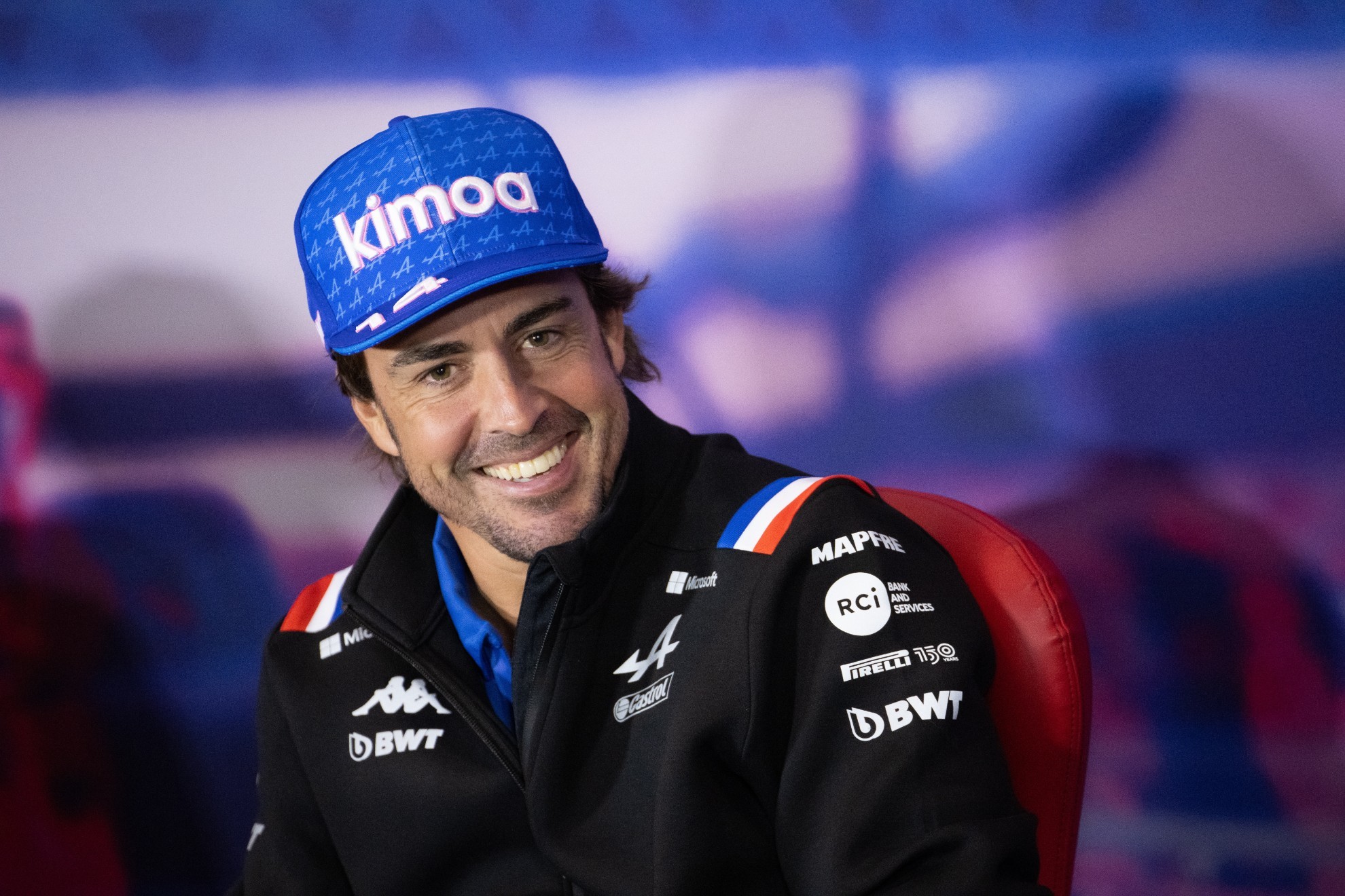 Fernando Alonso durante una rueda de prensa de Alpine