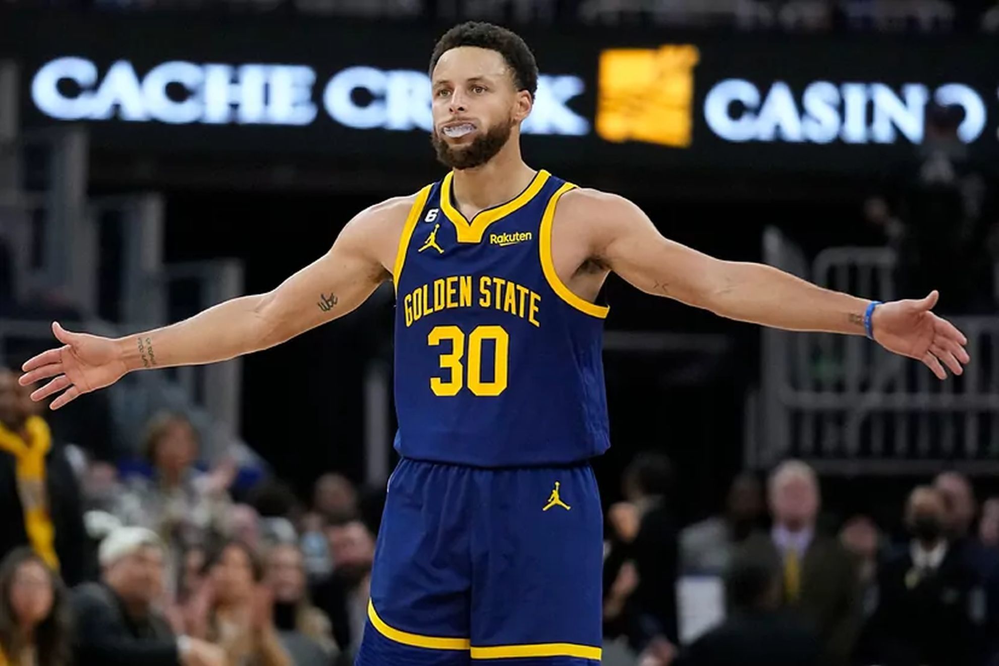 Stephen Curry: Top 10 highest-paid athletes in 2022