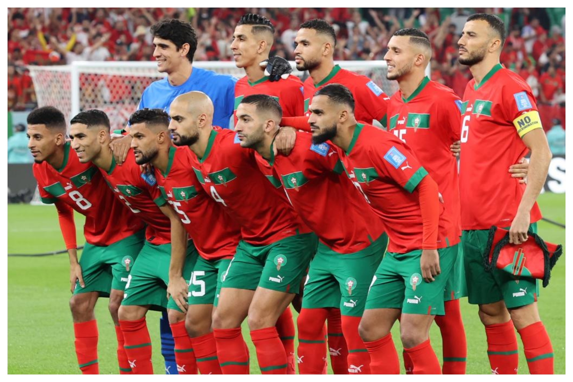 La selección de Marruecos posa antes de su partido de cuartos ante Portugal.
