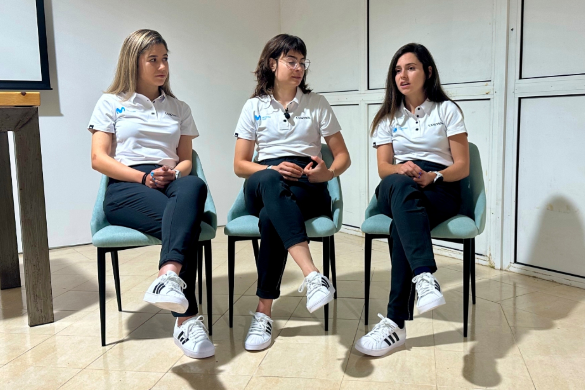 Sara Martín, Sheyla Gutiérrez y Lourdes Oyarbide en Alfaz del Pi