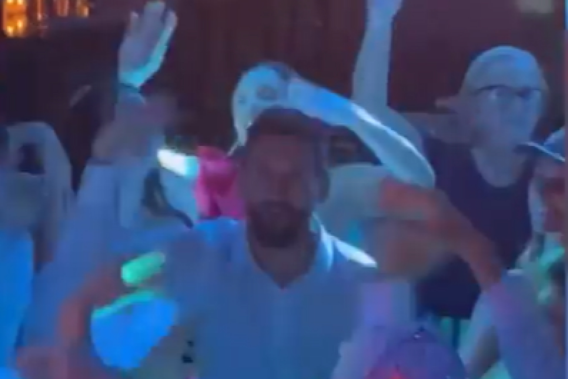 La gran fiesta de Leo Messi: cantó "Muchachos" para celebrar el Mundial de Qatar en una discoteca