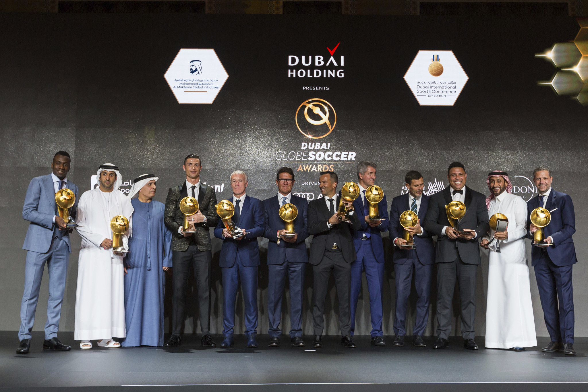 Matuidi, Cristiano, Deschamps, Capello, Mendes, Gil Marn, Boban y Ronaldo durante la Gala Globe Soccer de 2018.