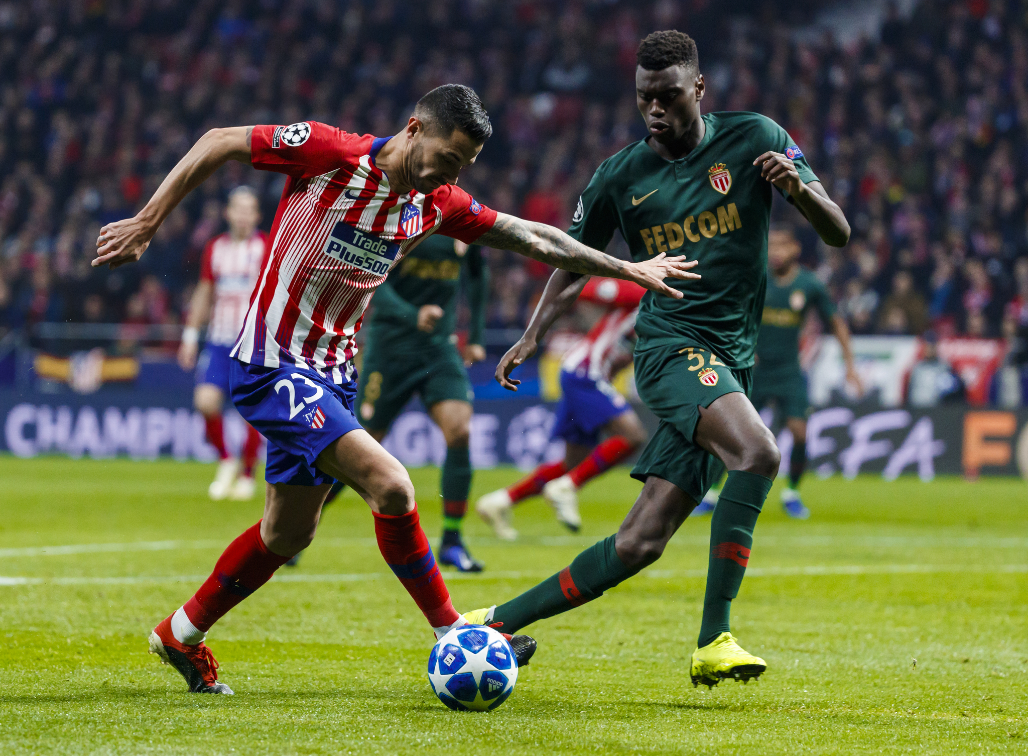 Badiashile in the Champions League duel against Atl