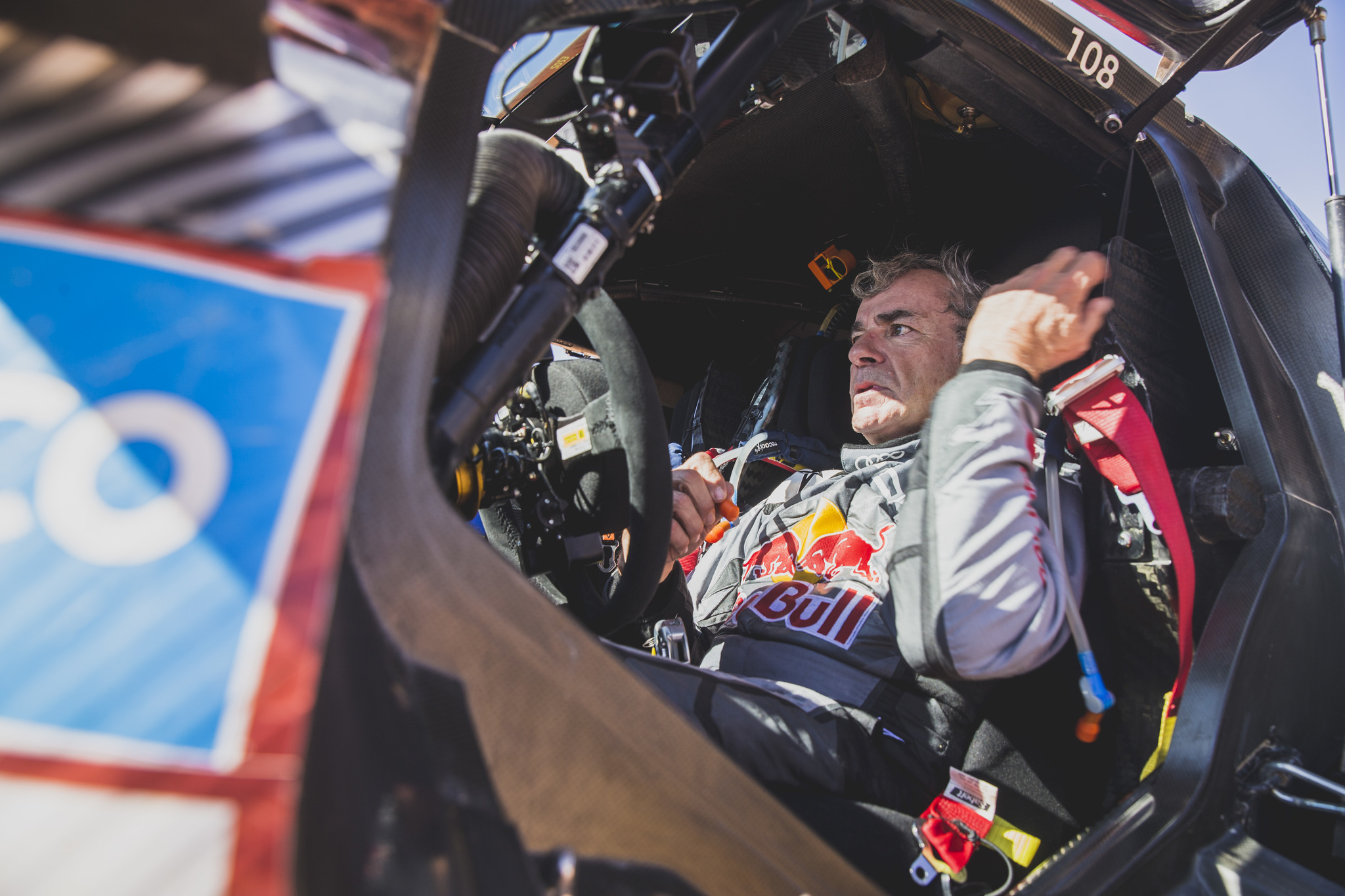 Carlos Sainz - etapa 6 - Audi - accidente - Rally Dakar 2023