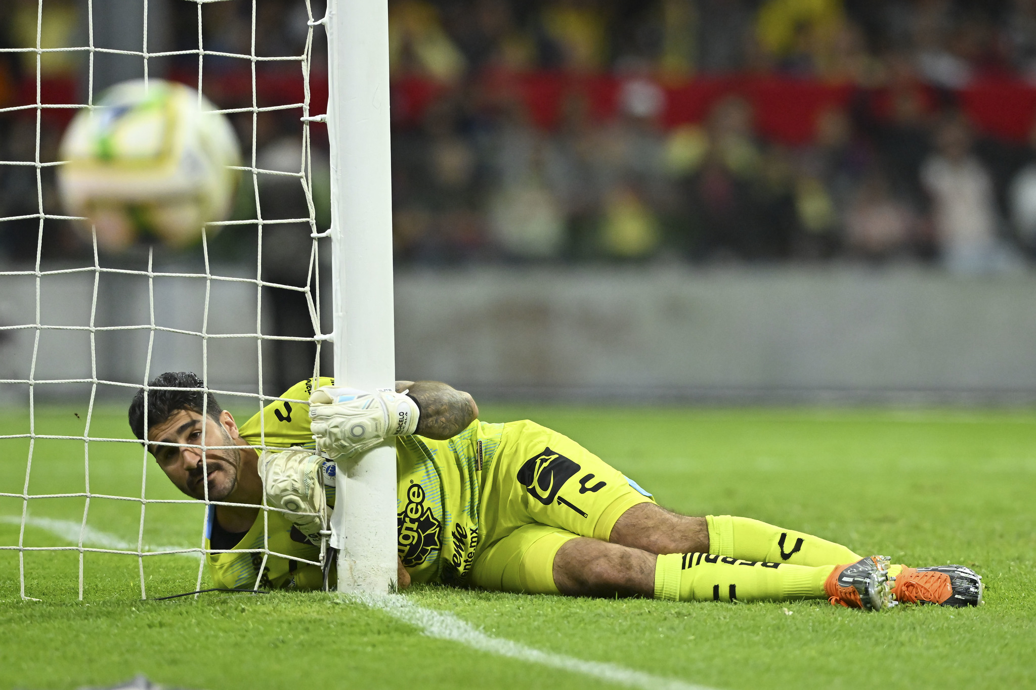 América se atasca en el Azteca e iguala sin goles con el Querétaro