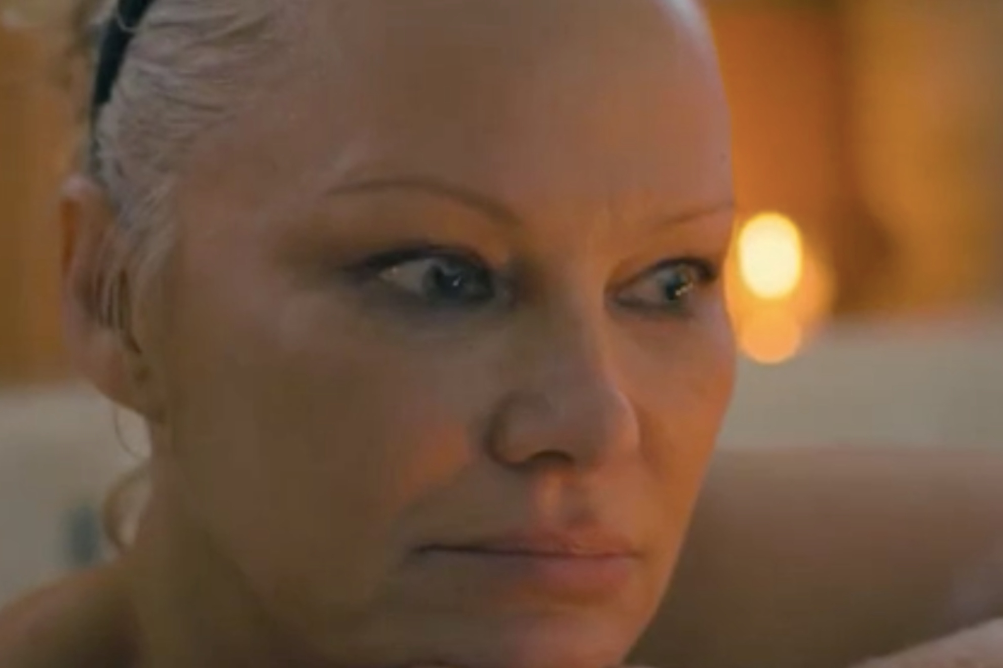 Pamela Anderson luce un aspecto irreconocible en su documental de Netflix
