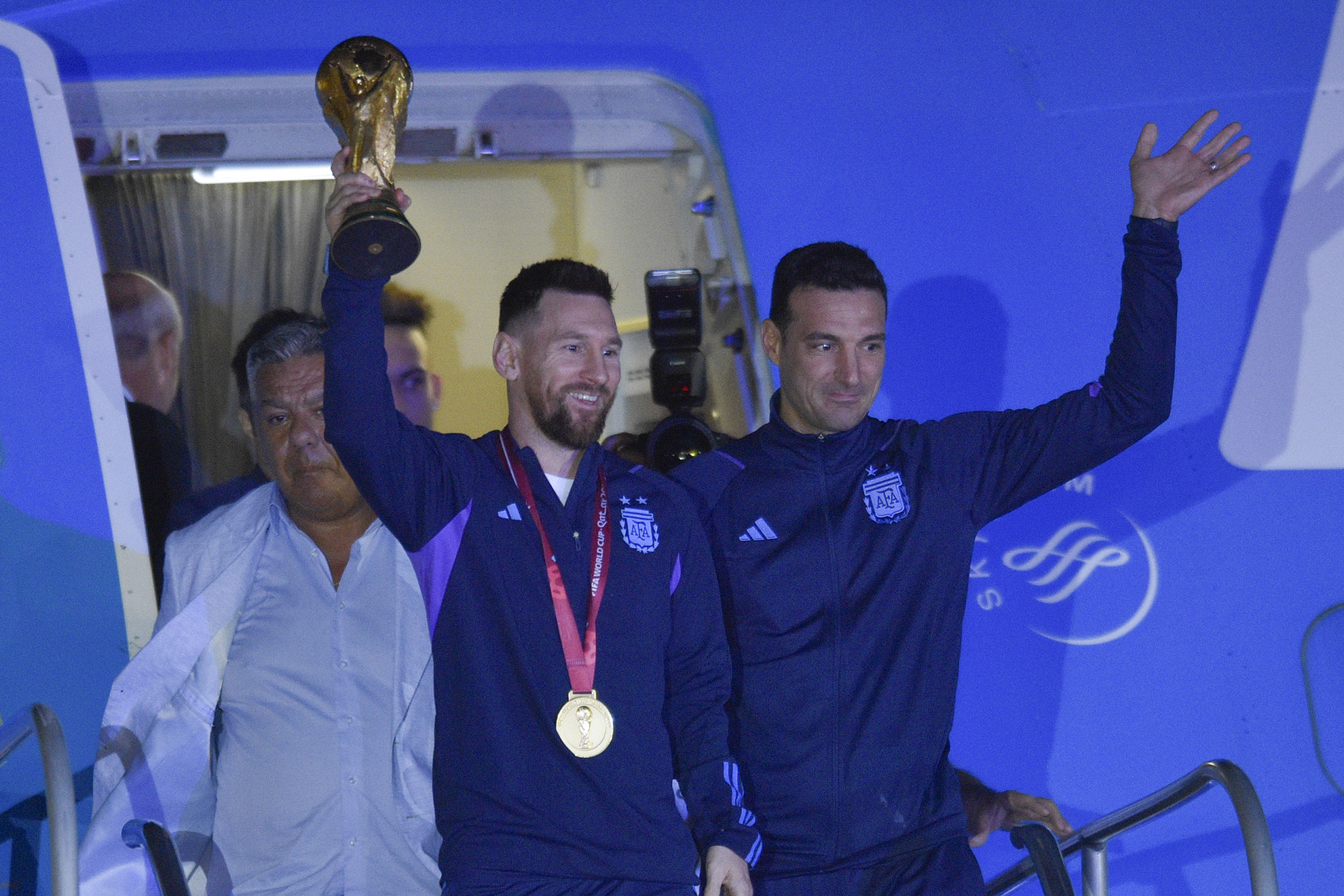 Scaloni confÍa en tener a Messi para el otro Mundial. AP