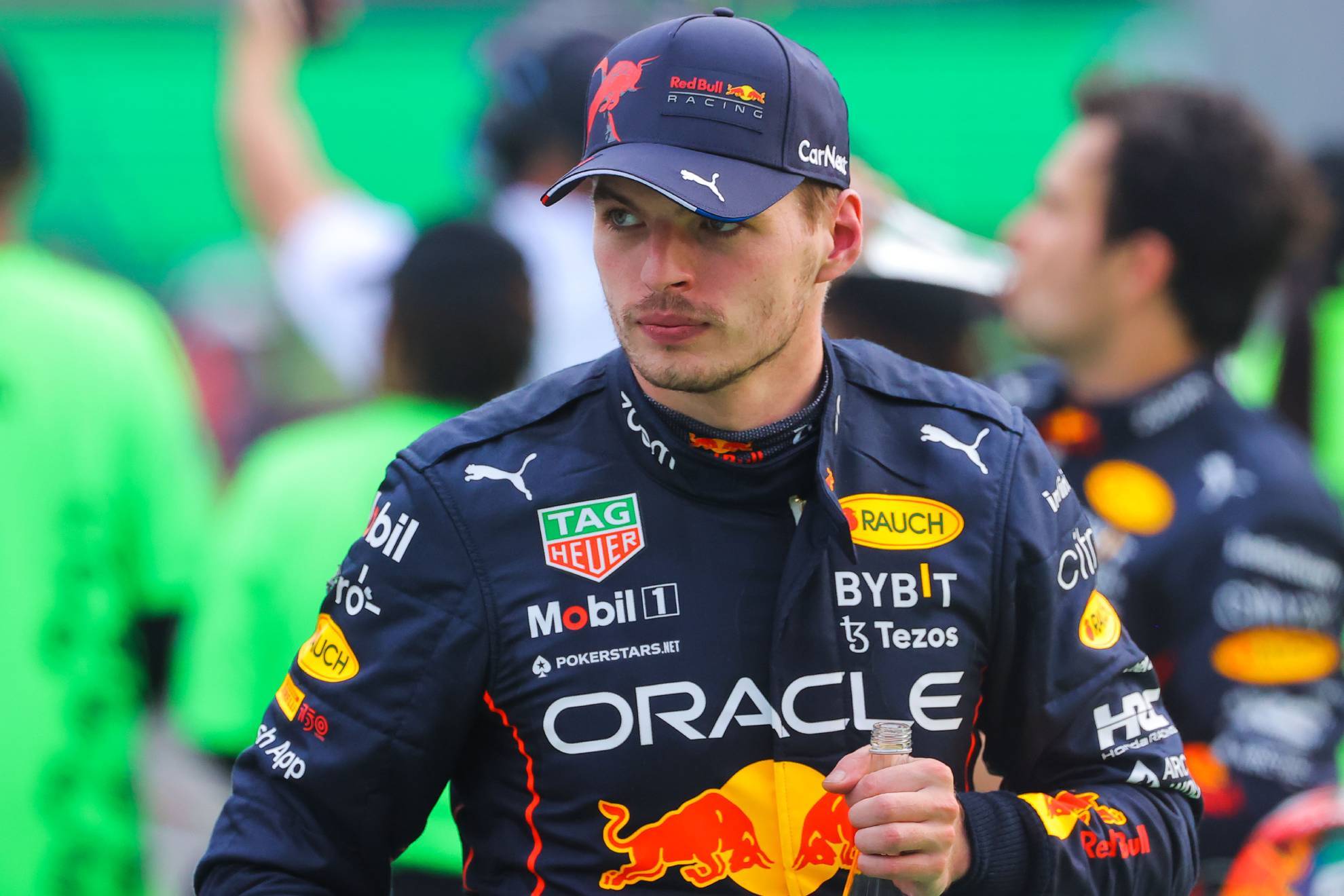 Checo Prez pagar 700 mil dlares por la Superlicencia de la FIA para 2023; Max Verstappen un milln