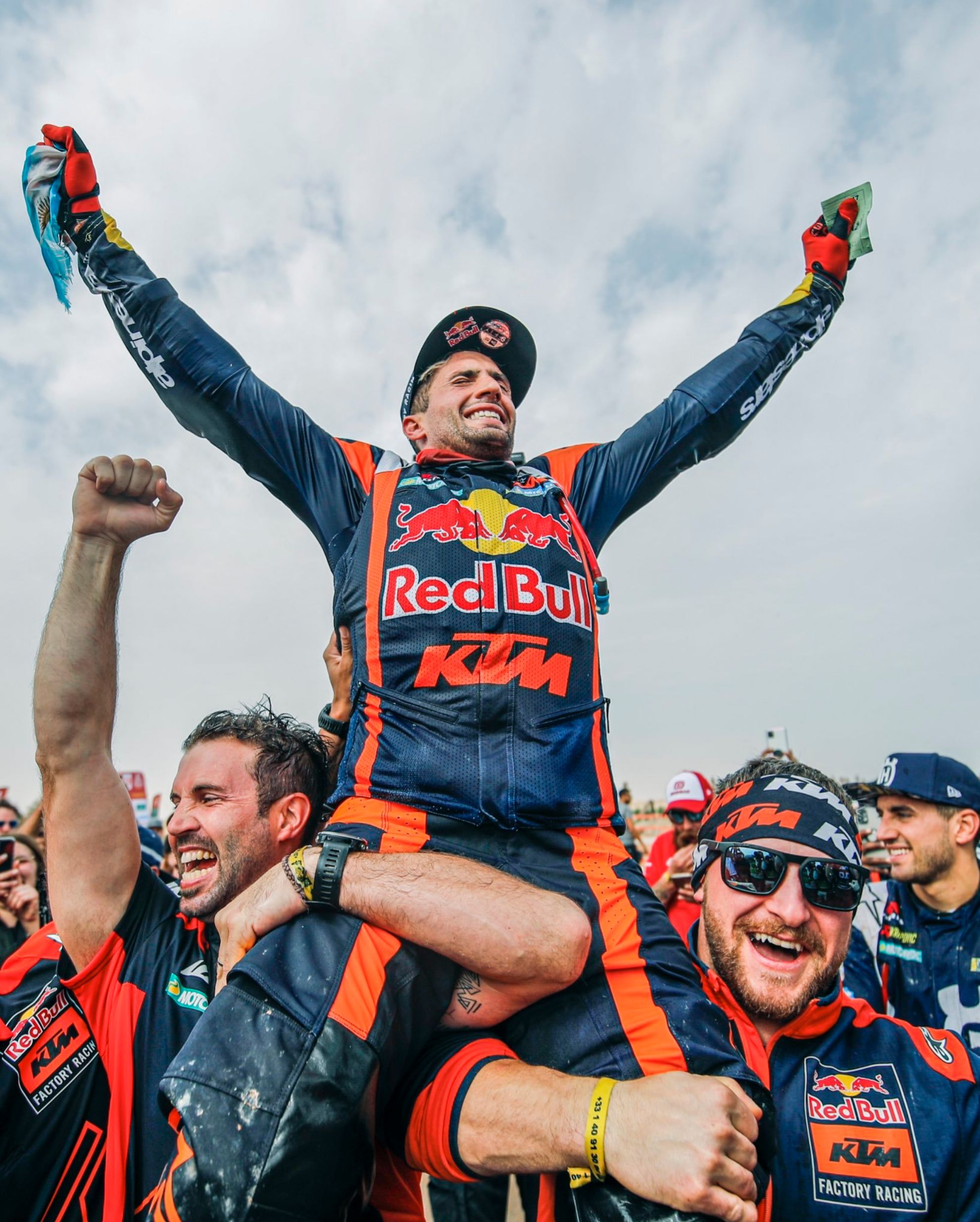 Benavides ha ganado el Dakar con las dos marcas de motos más potentes: KTM y Honda.