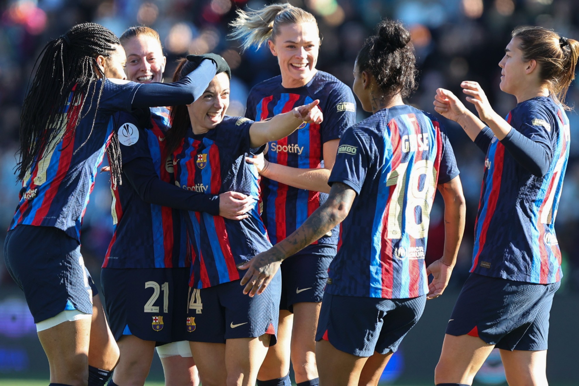 Aitana Bonmatí celebra el primer gol del Barcelona en la final de la Supercopa de España / EFE