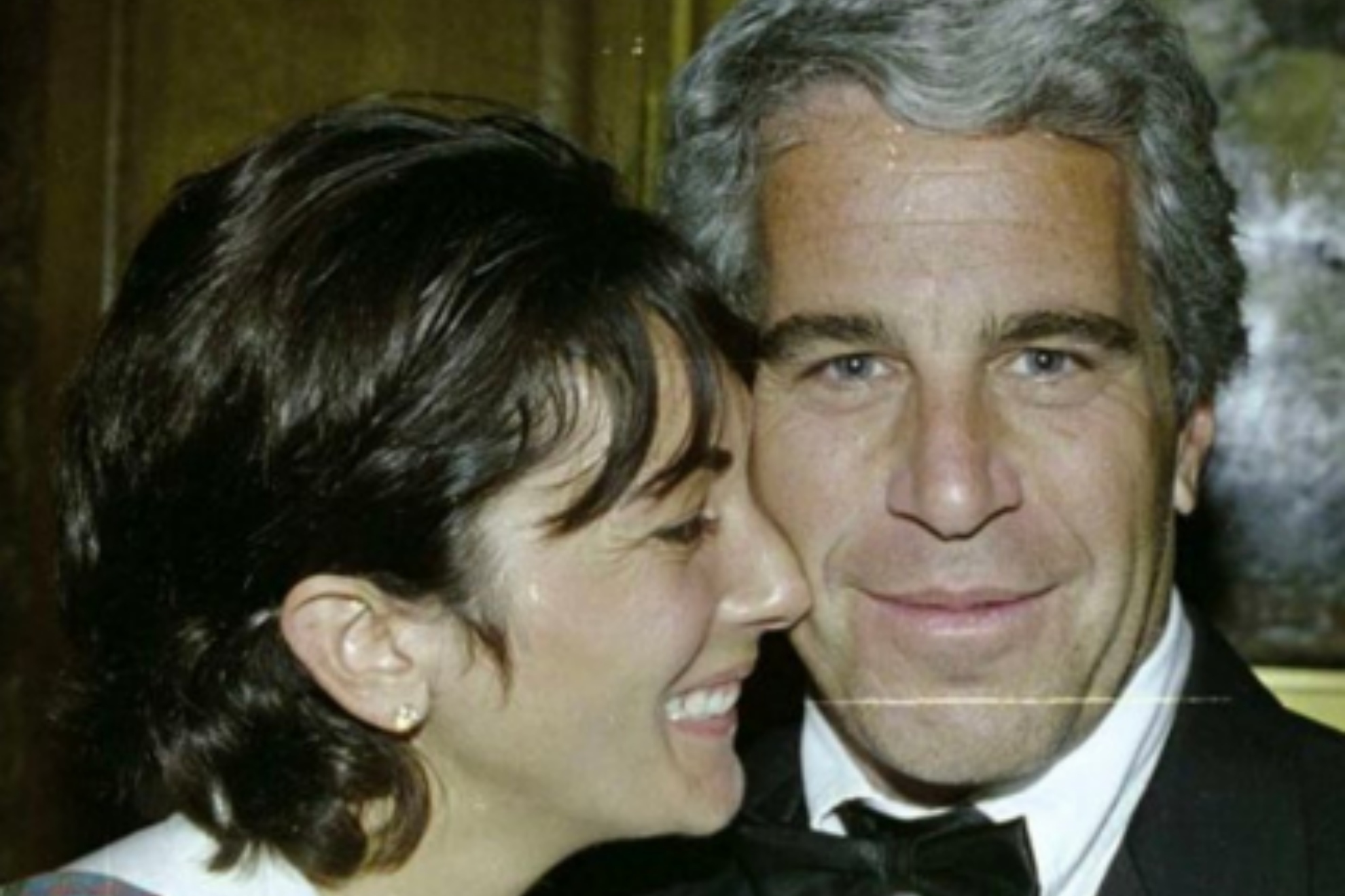 Ghislaine Maxwell claims Prince Andrew and Virginia Giuffre never met and the picture is photoshopped