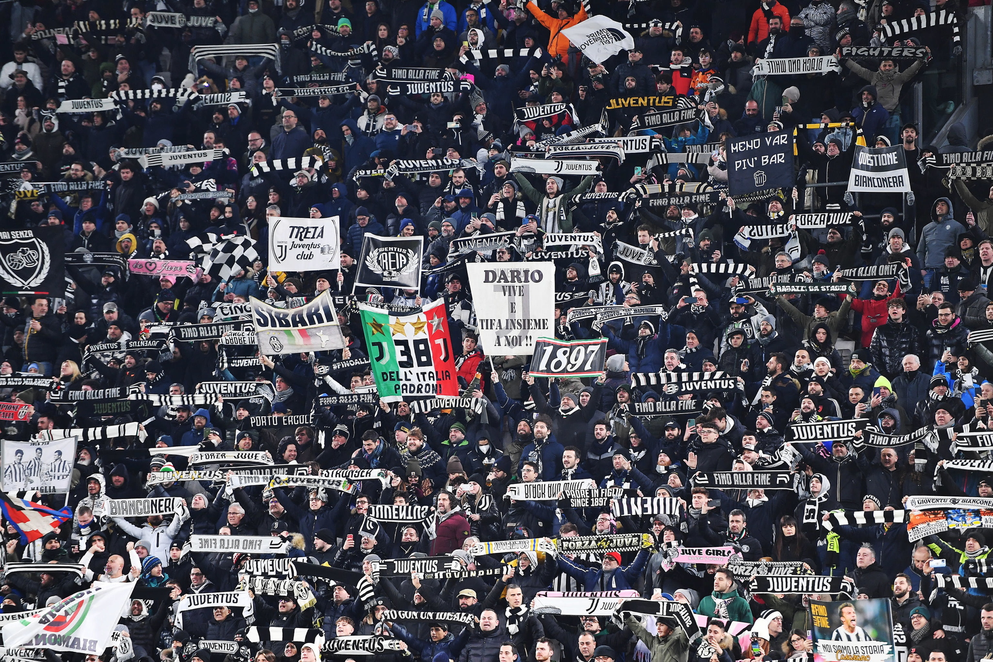 La hinchada de la Juventus, en el partido ante Atalanta.