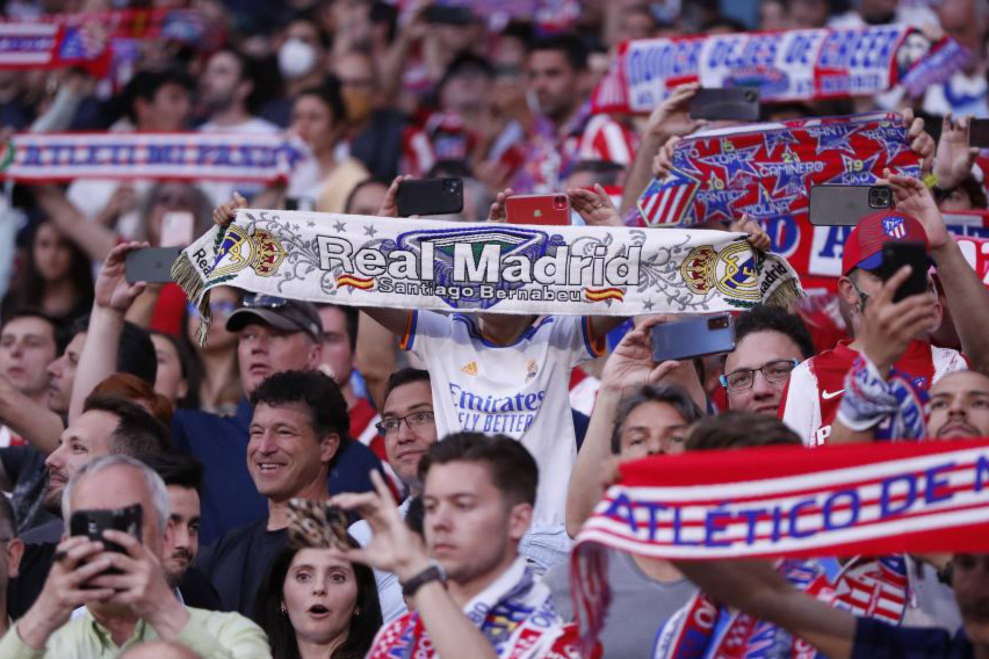 Real Madrid El Madrid prohíbe a la afición del Atlético comprar entradas a través de su página web Marca