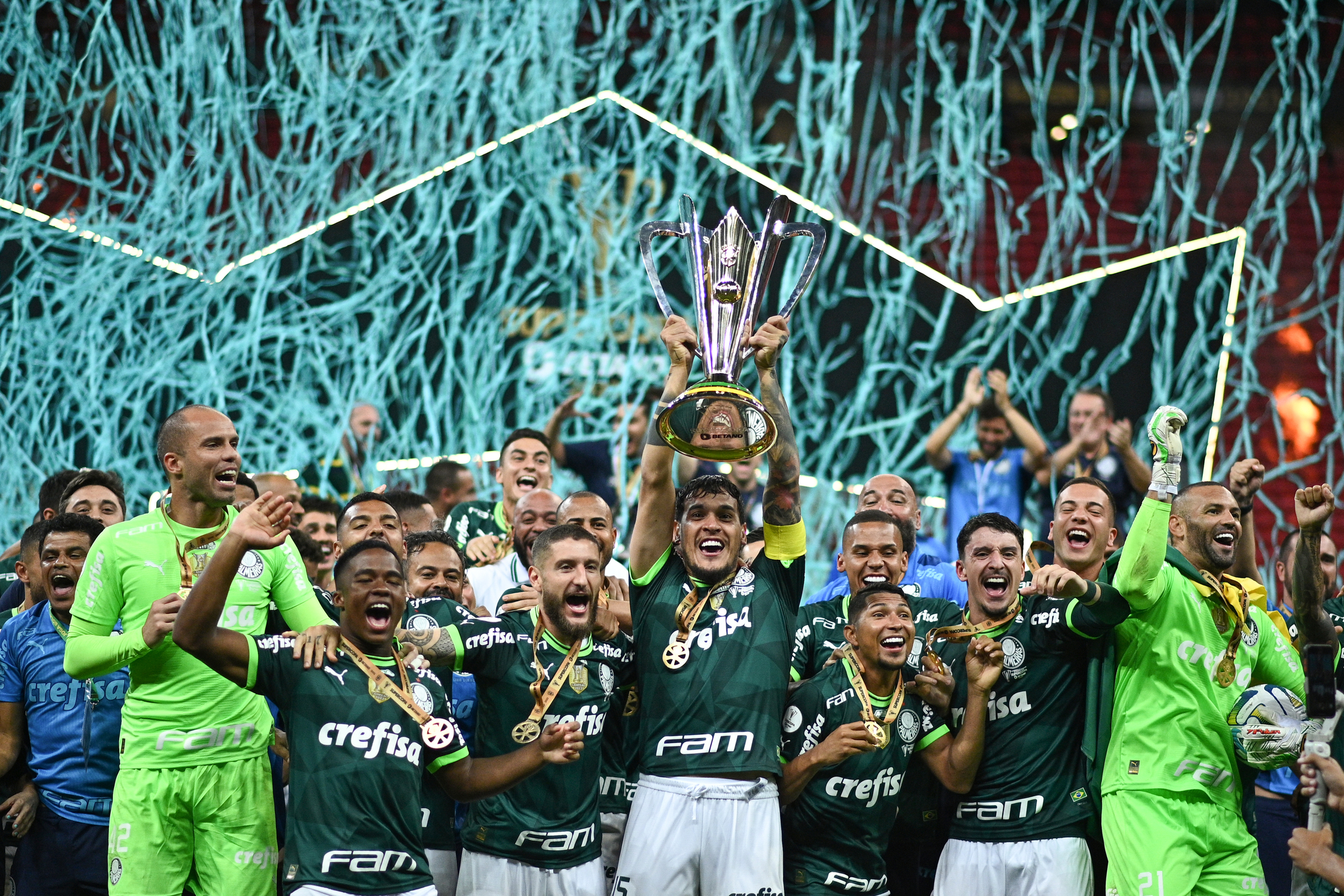 Palmeiras festeja el título de Supercopa de Brasil