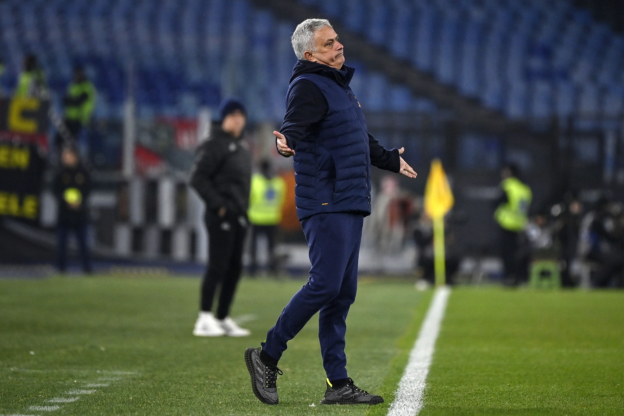 Serie A: Mourinho, eliminato in Coppa: “Ho imparato a non piangere dopo aver perso”